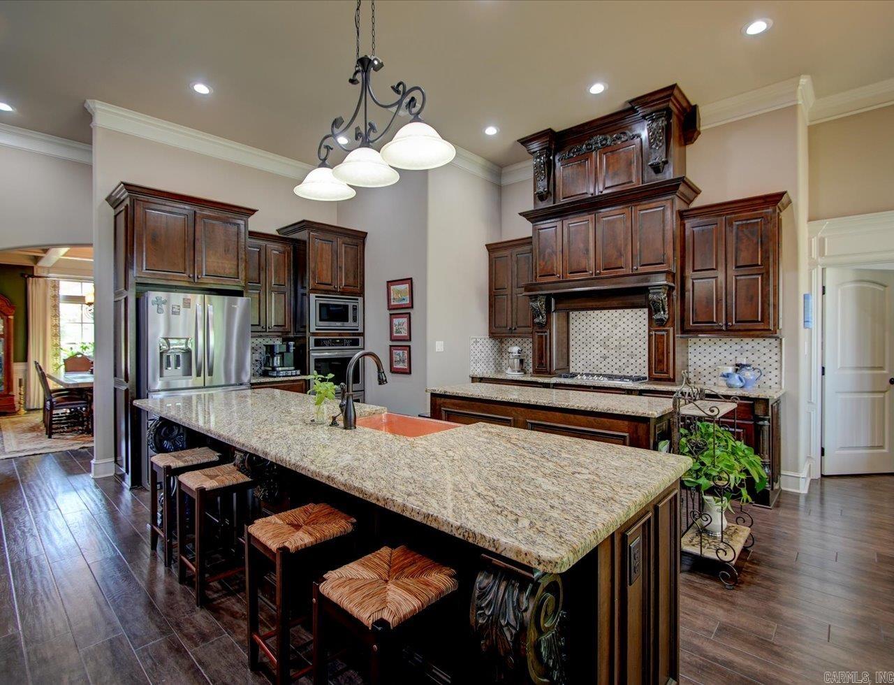 ARLINGTON PARK - Residential