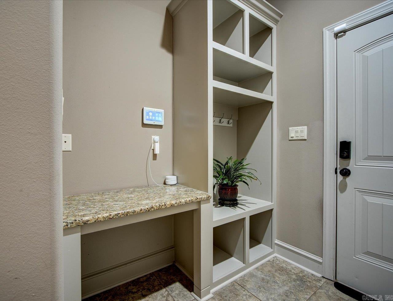 ARLINGTON PARK - Residential