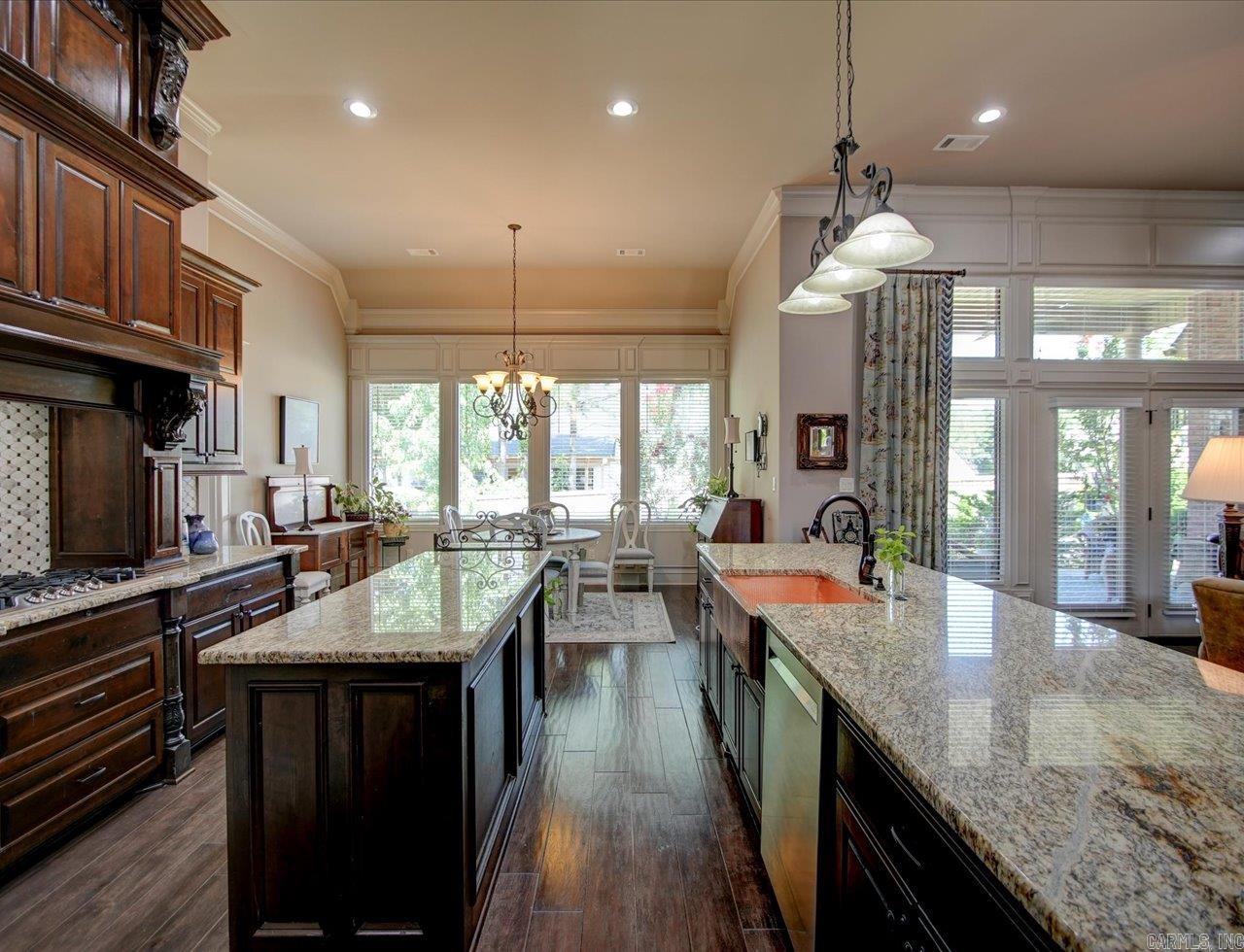 ARLINGTON PARK - Residential