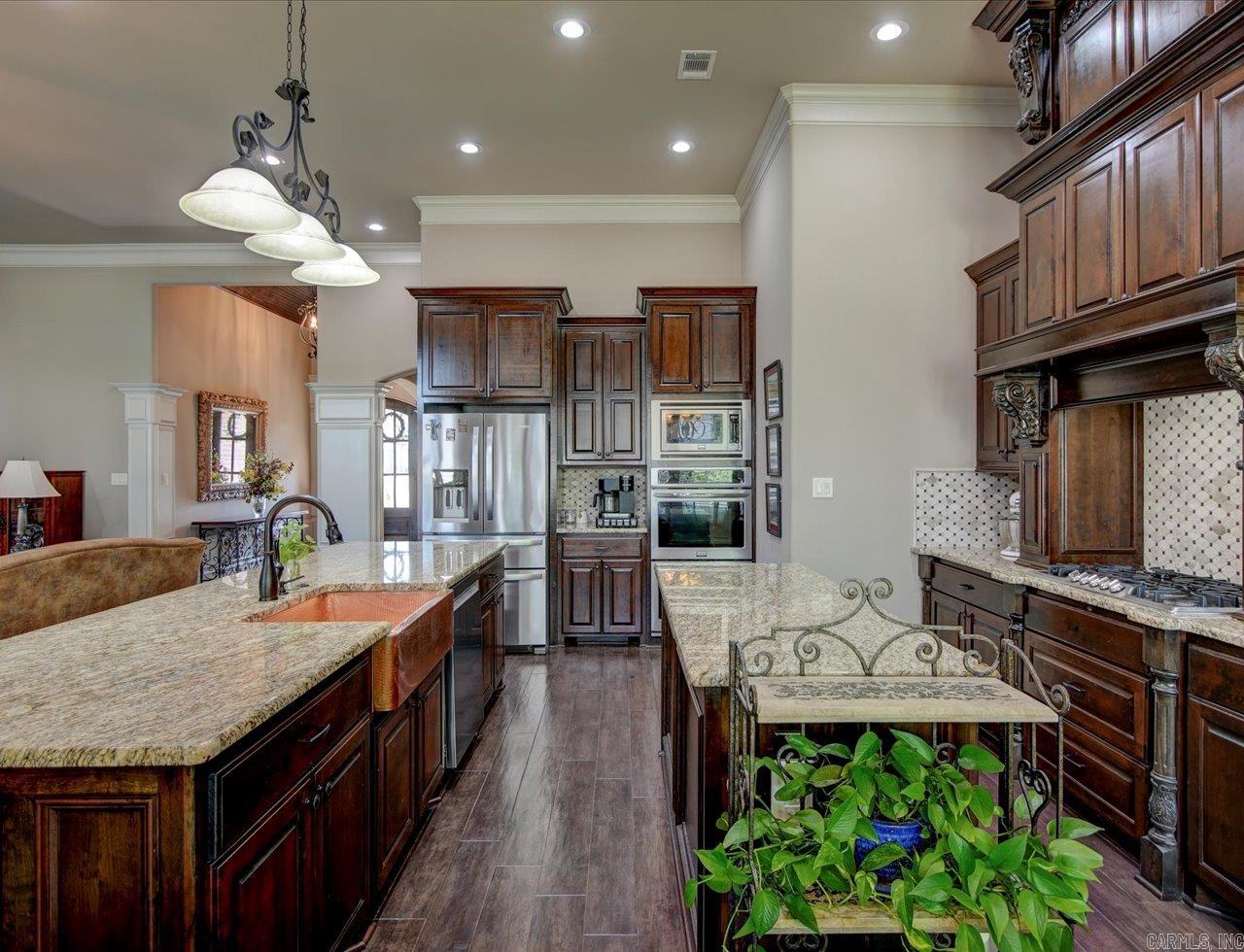 ARLINGTON PARK - Residential