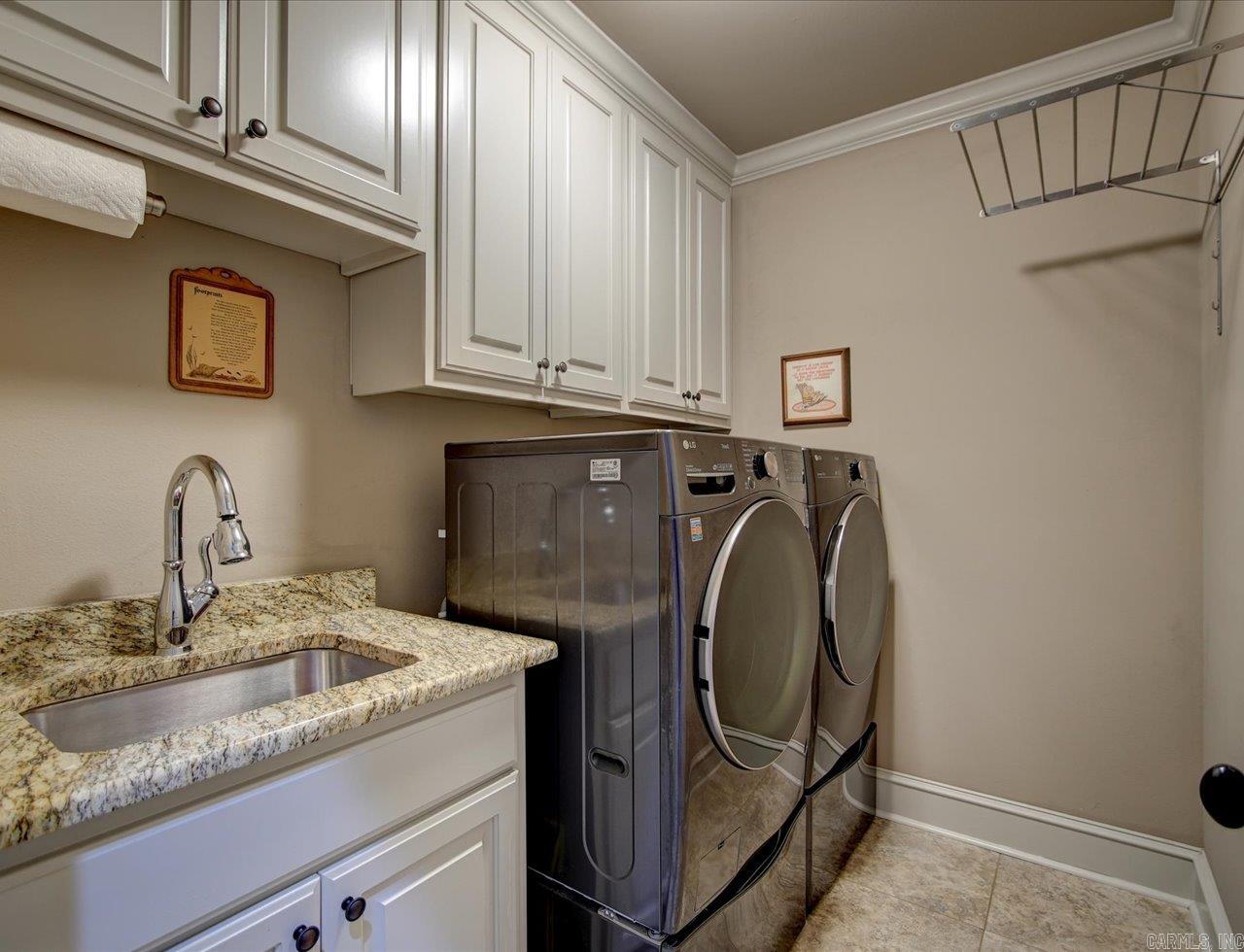 ARLINGTON PARK - Residential