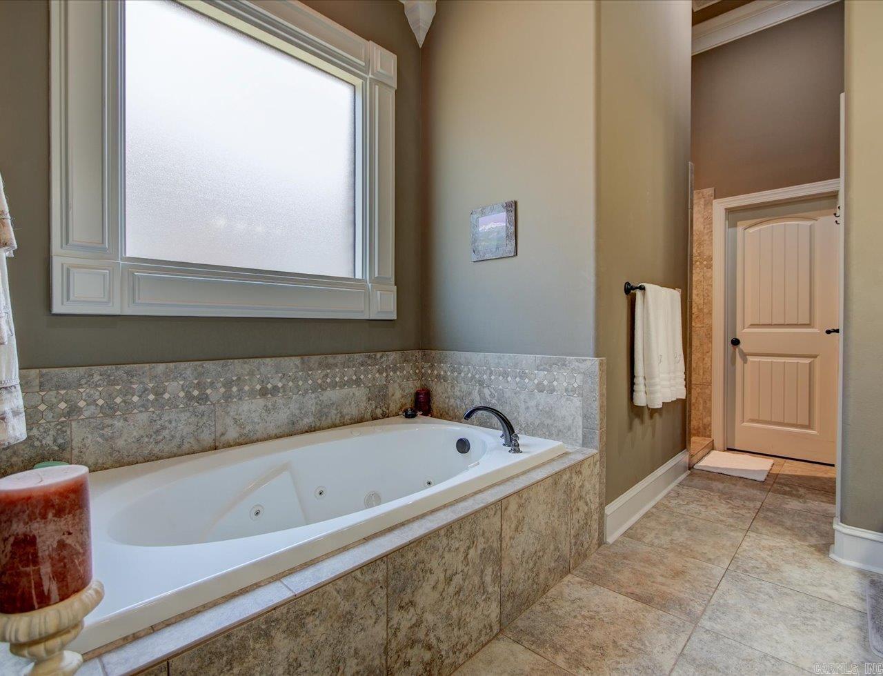ARLINGTON PARK - Residential