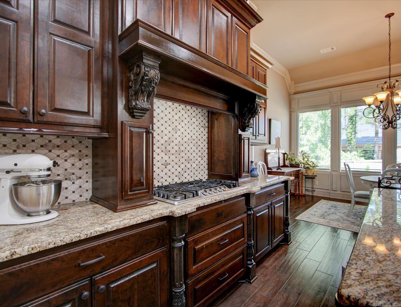 ARLINGTON PARK - Residential