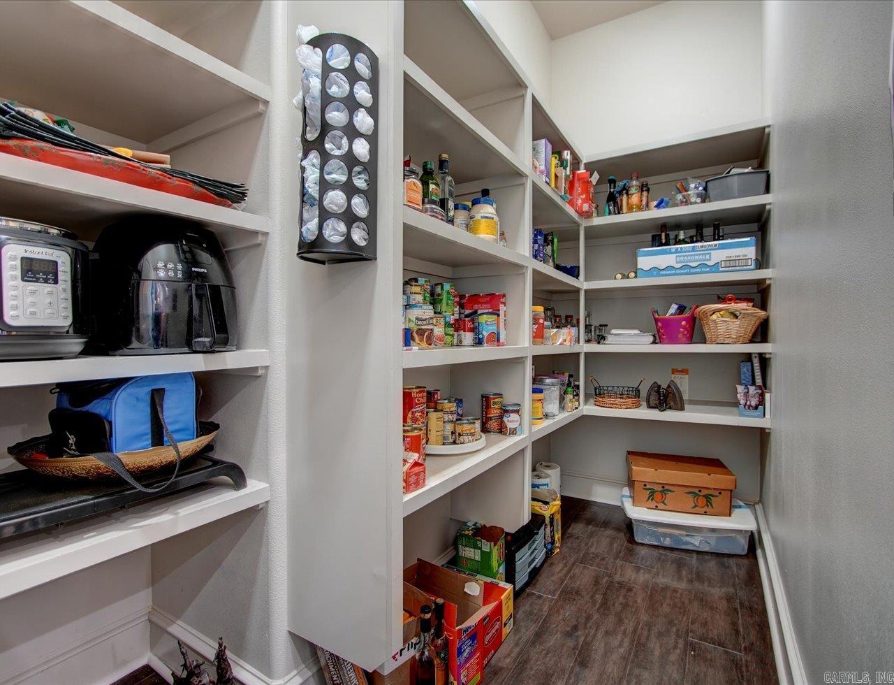ARLINGTON PARK - Residential