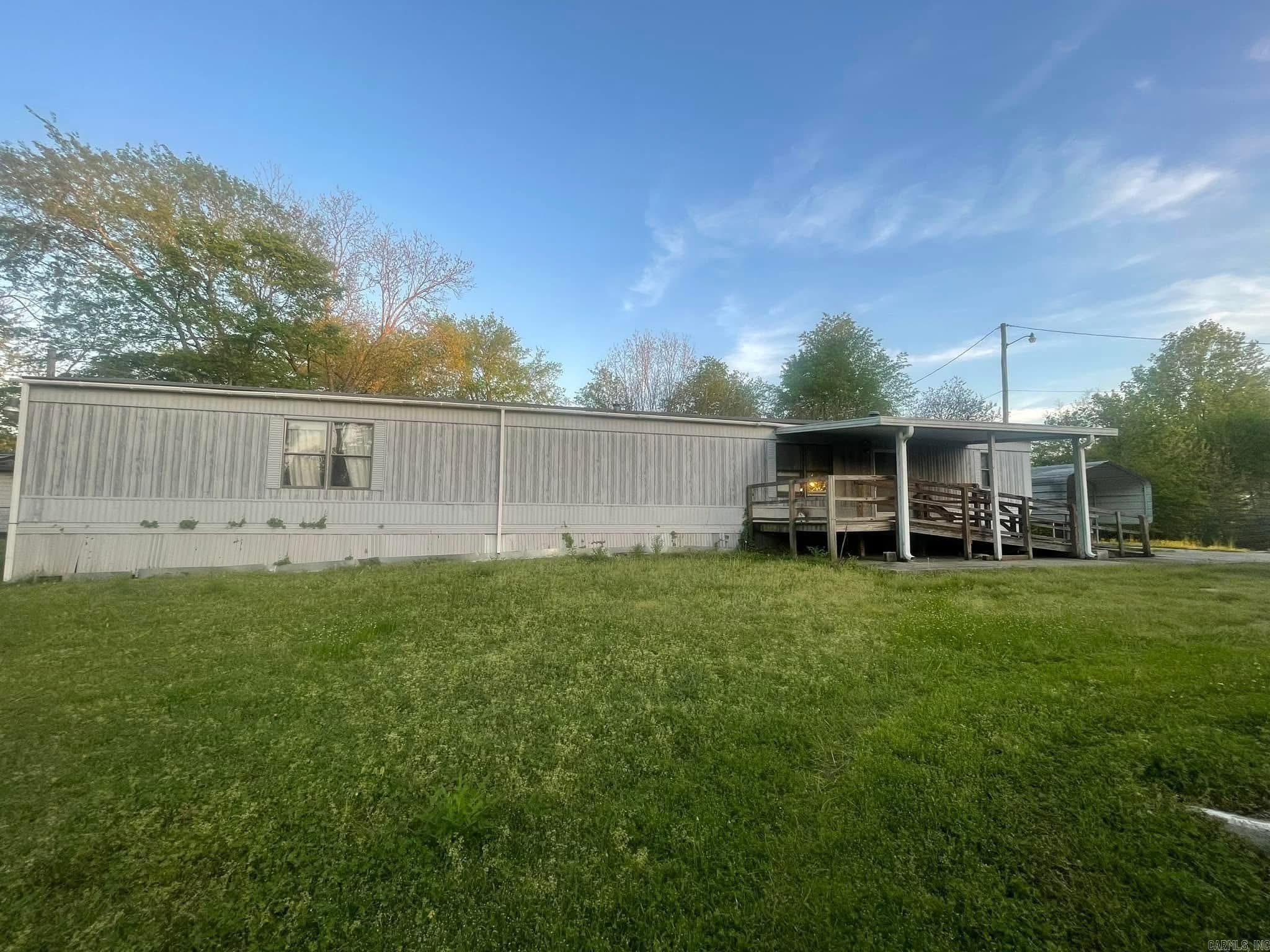Investment opportunity in the City of Glenwood! This 2 bedroom, 2 bathroom mobile home sits on approximately 0.25 acres and is currently tenant-occupied with long-term renters in place. It offers immediate rental income and would make a great addition to any investment portfolio. Donāt miss this chance to own an affordable property in a convenient location.