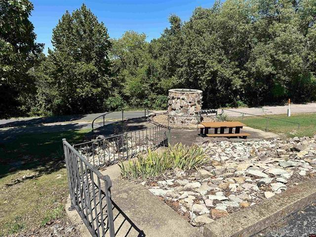 Mockingbird Hill - Residential