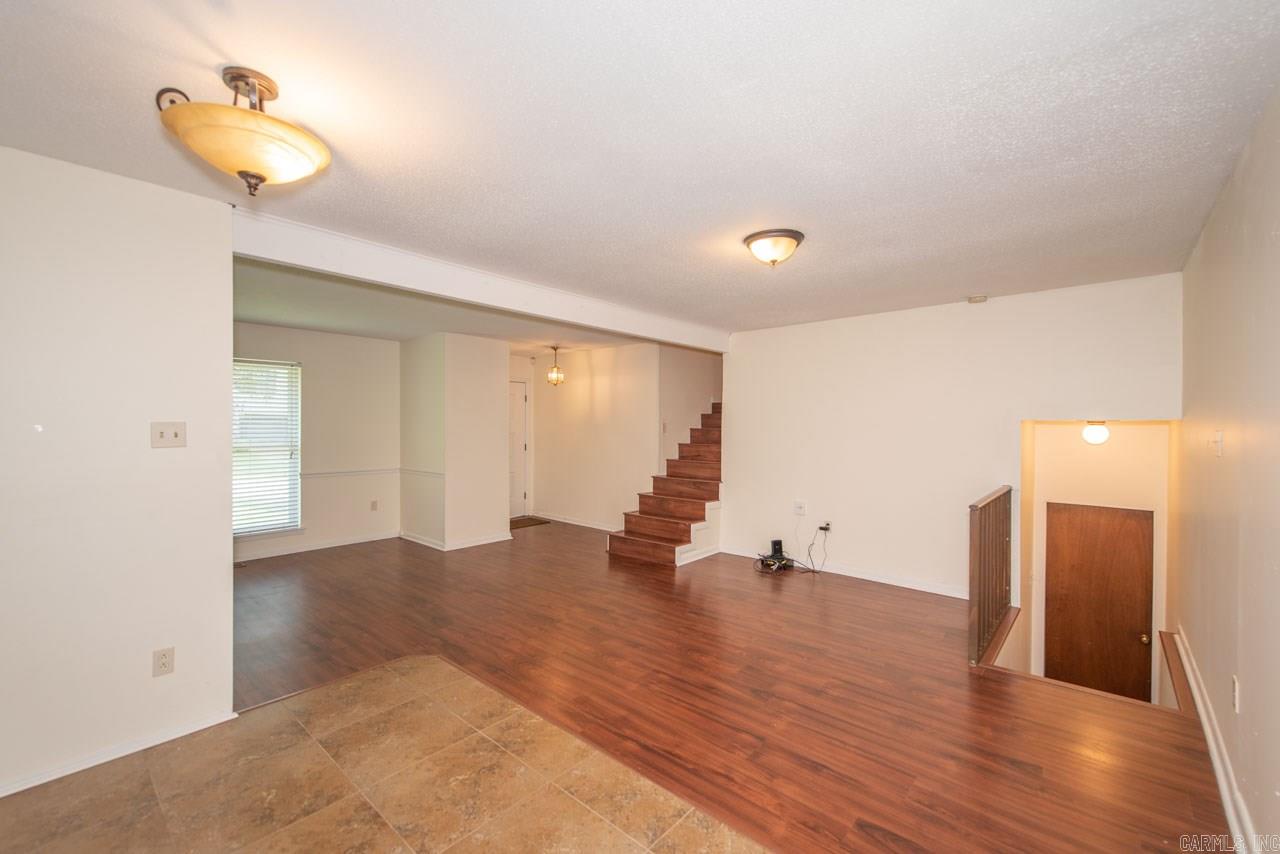 COUNTRY CLUB PARK - Residential