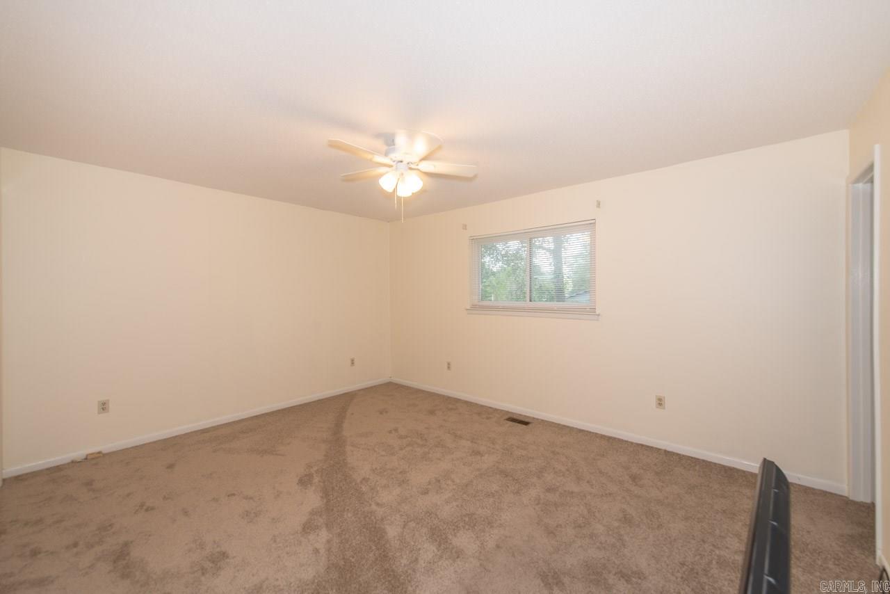 COUNTRY CLUB PARK - Residential