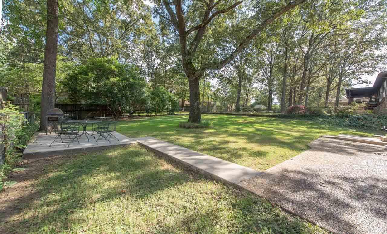 COUNTRY CLUB PARK - Residential