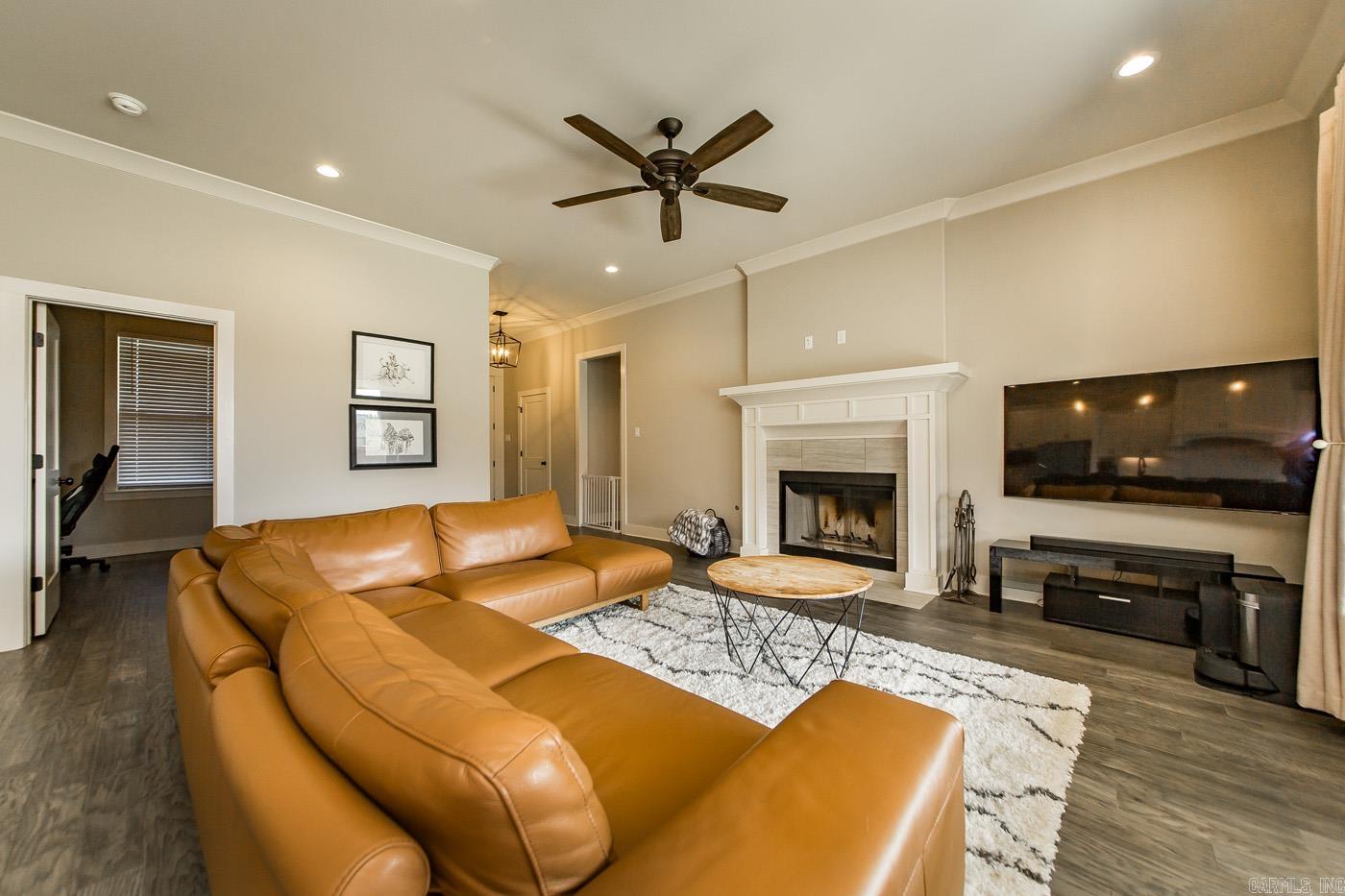 MILLERS GLENN - Residential