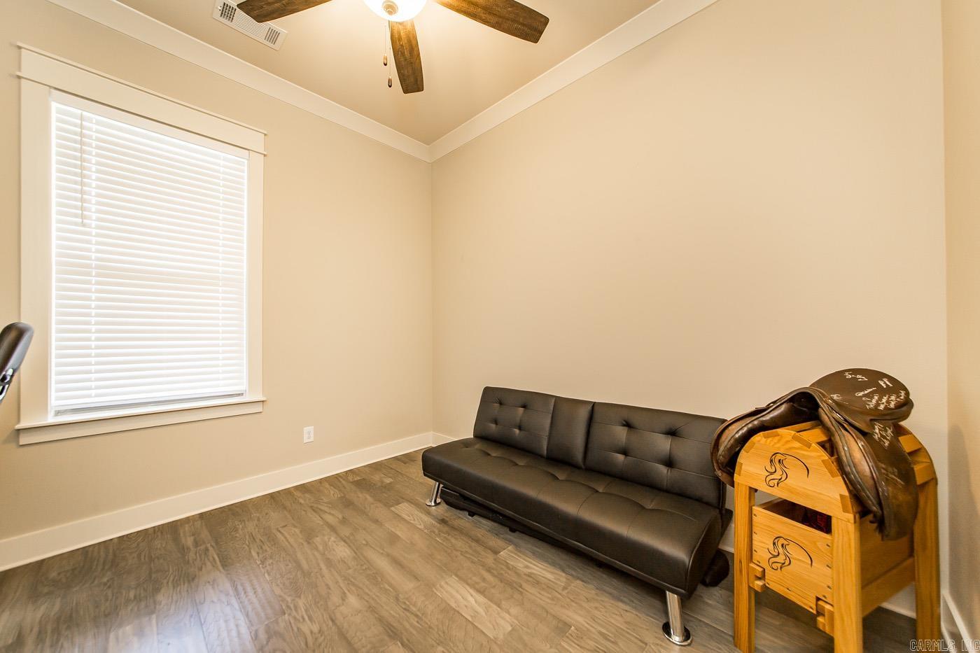 MILLERS GLENN - Residential