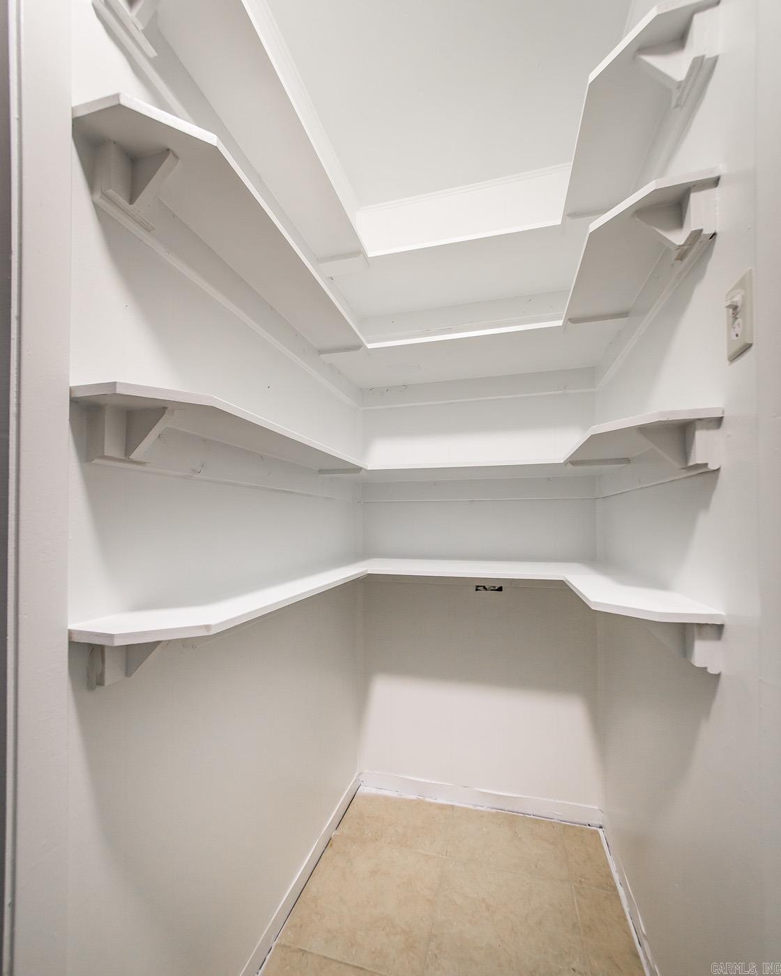 OAKHURST - Residential