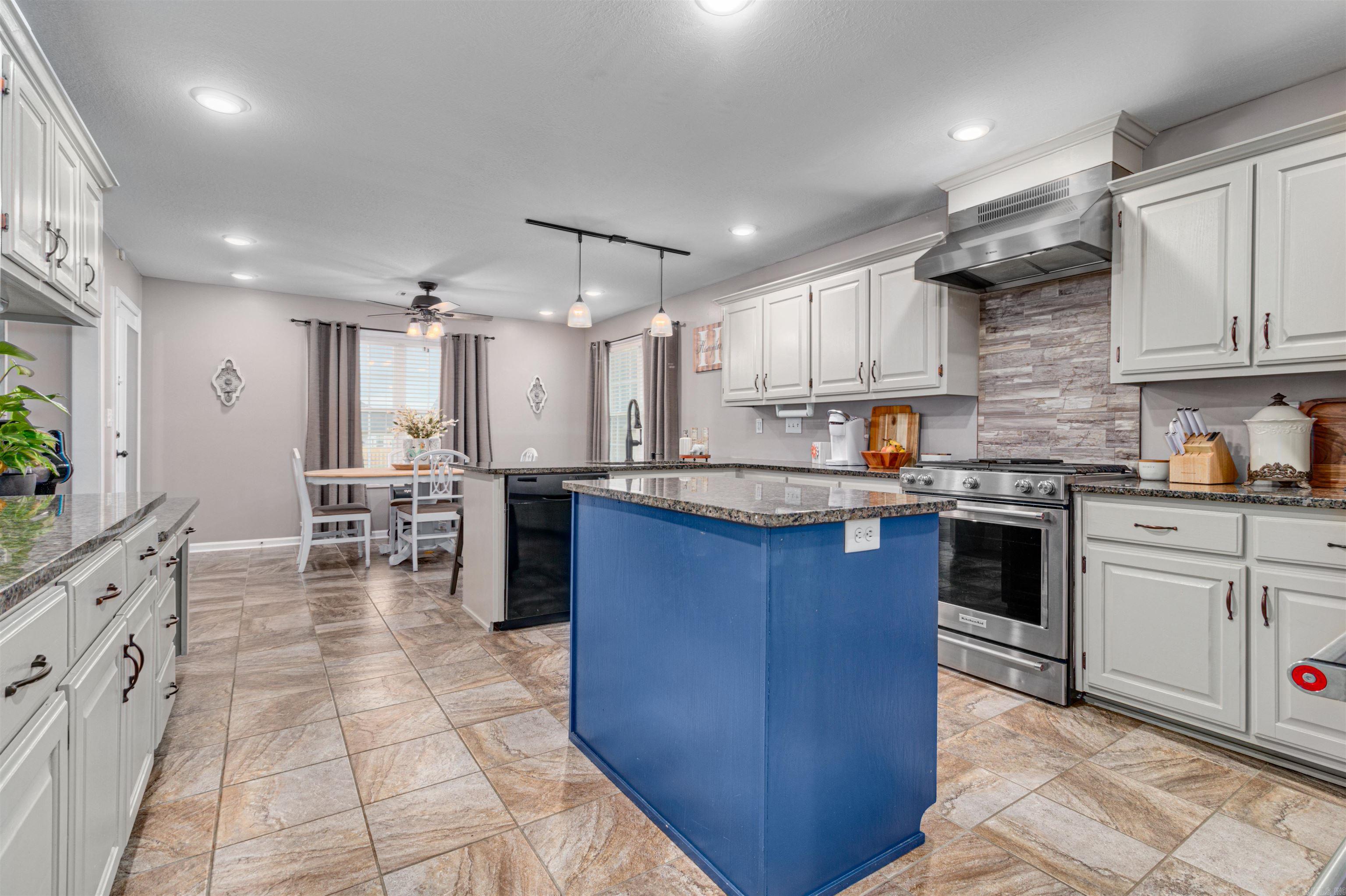 PARK RIDGE ESTATE - Residential