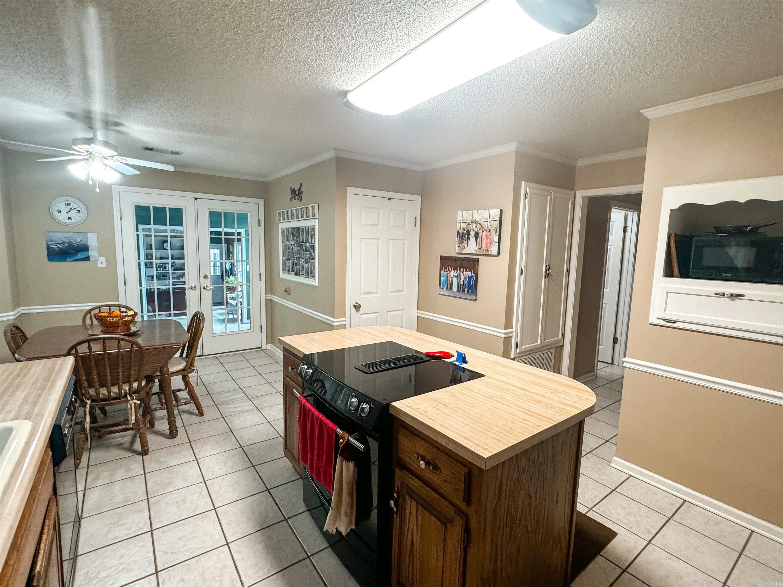 River Oakes Estates - Residential