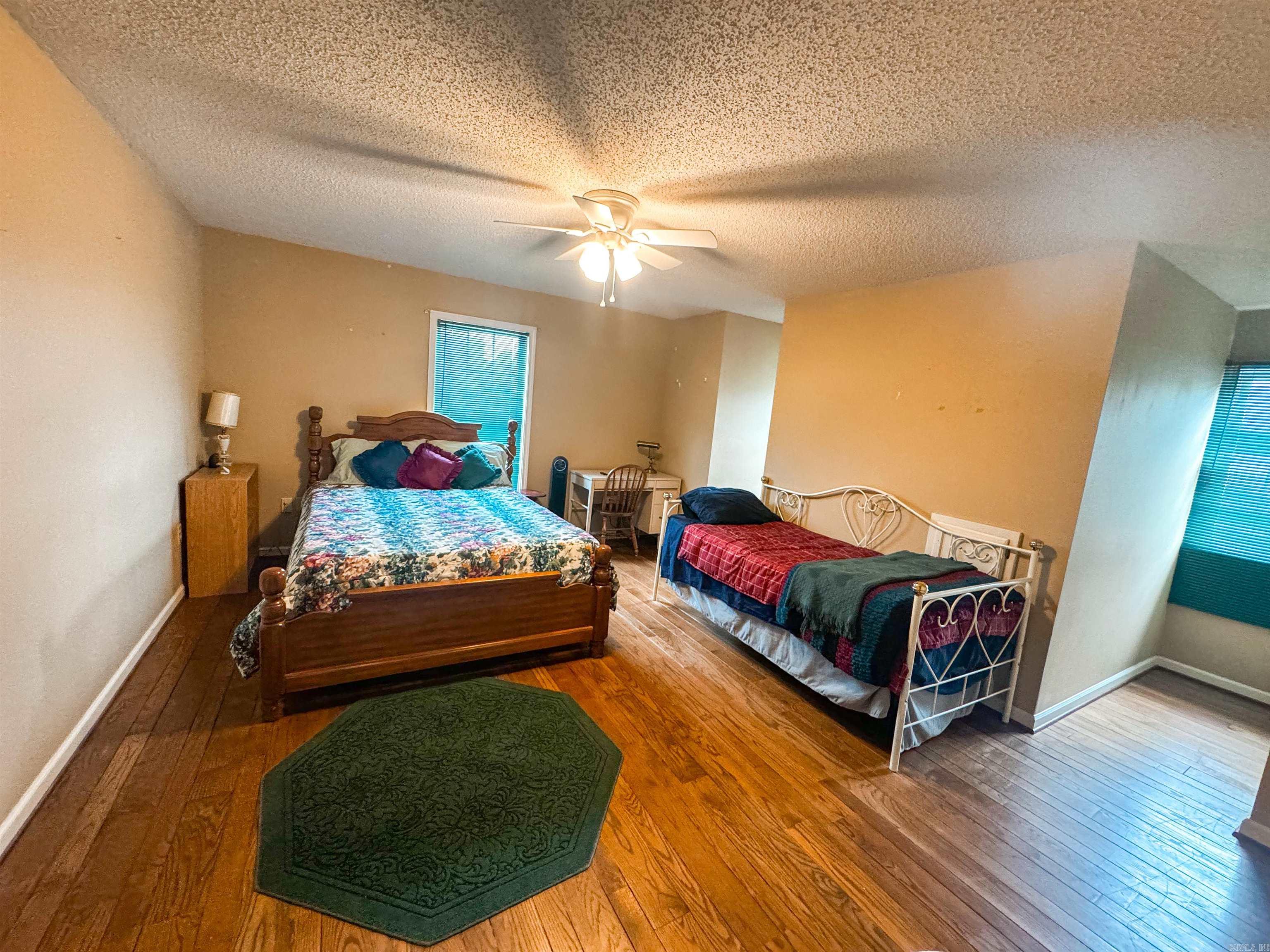 River Oakes Estates - Residential