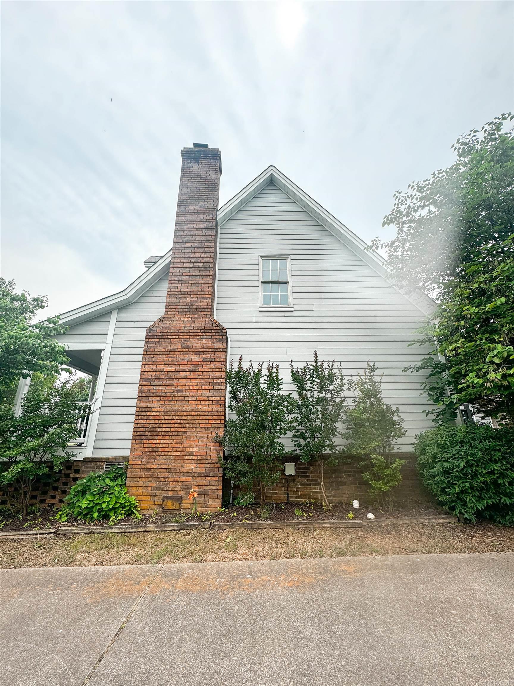 River Oakes Estates - Residential