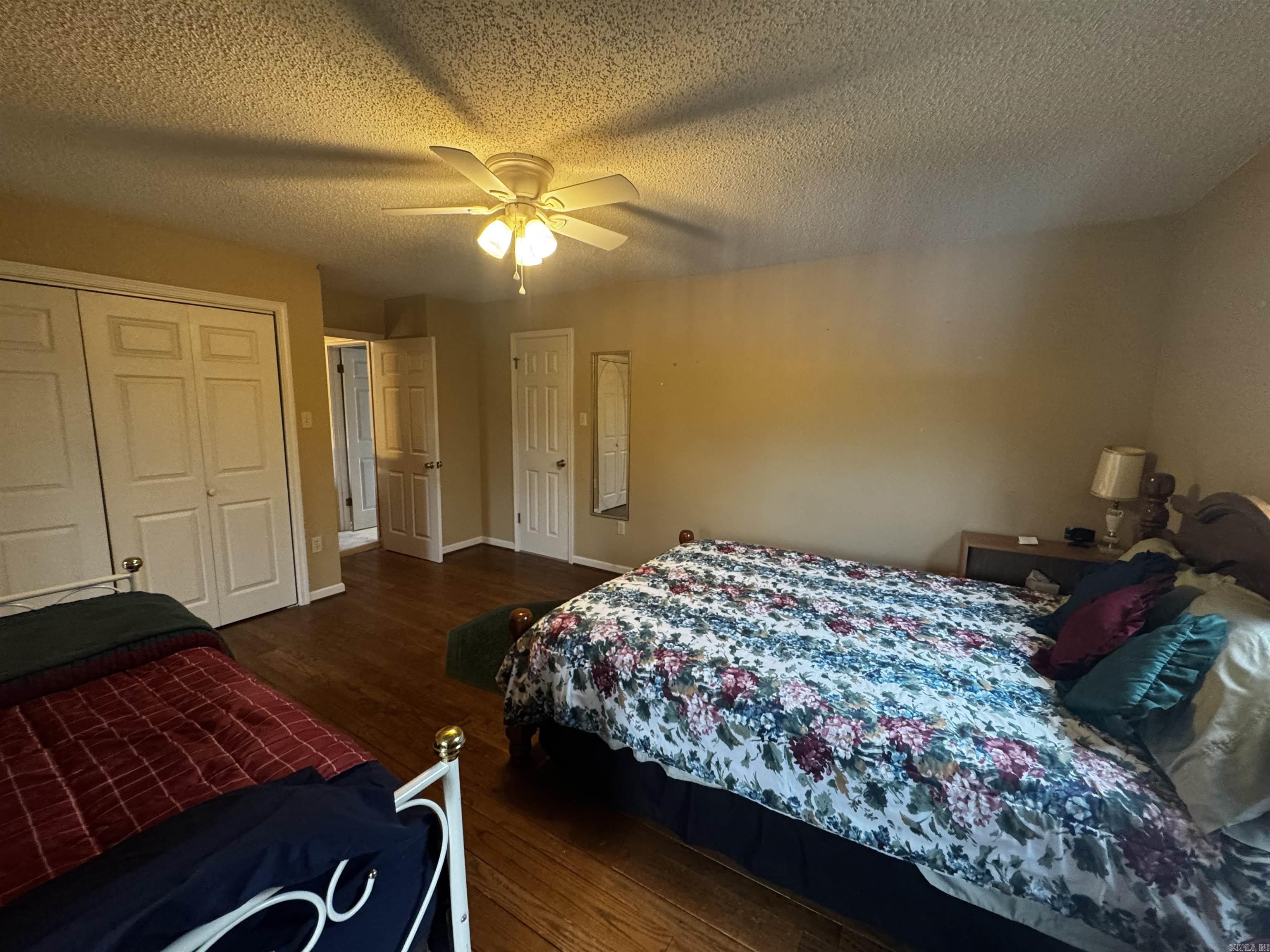 River Oakes Estates - Residential