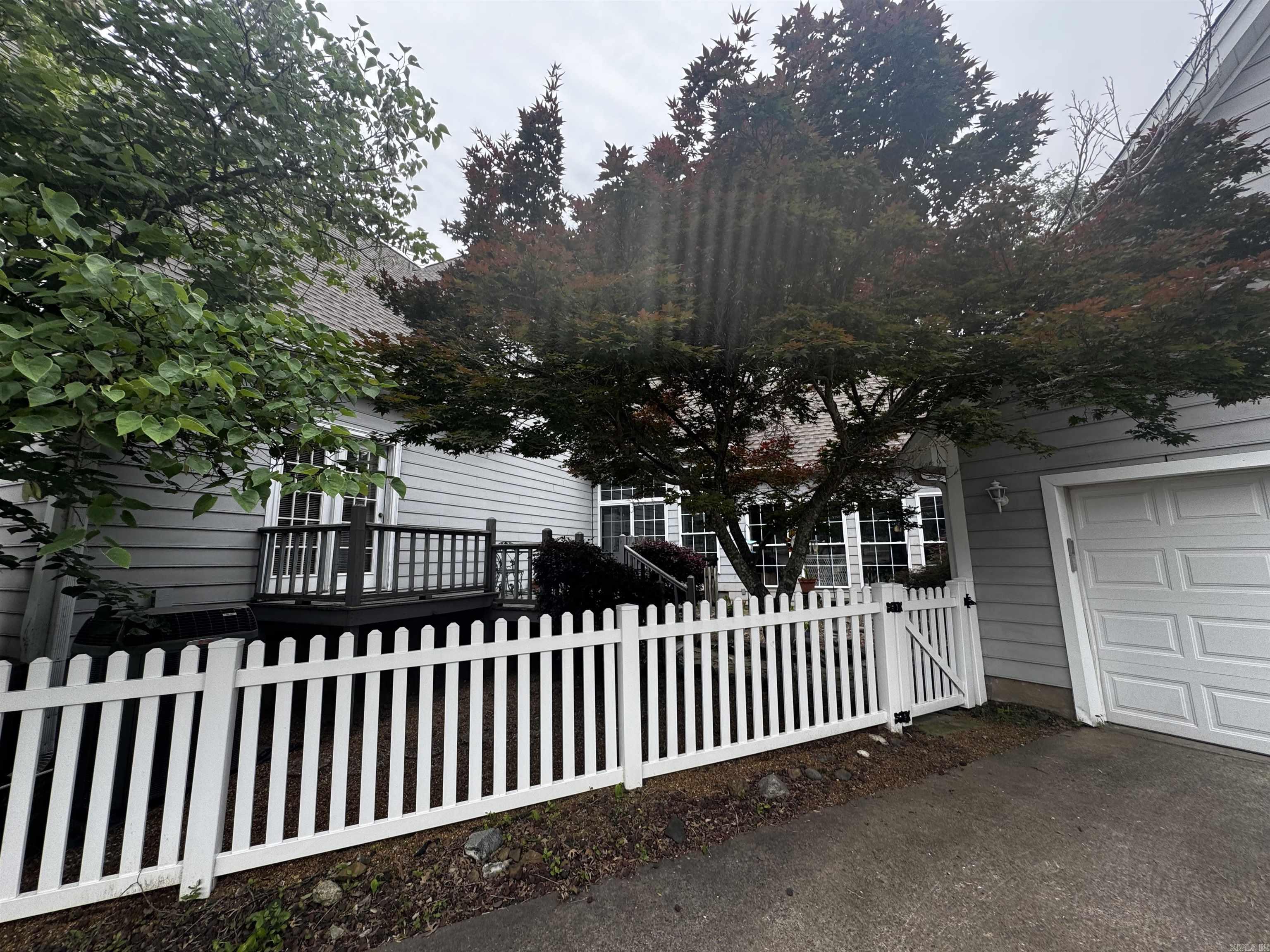 River Oakes Estates - Residential