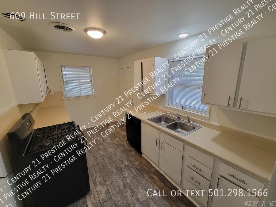 Oak View Replat - Residential Lease