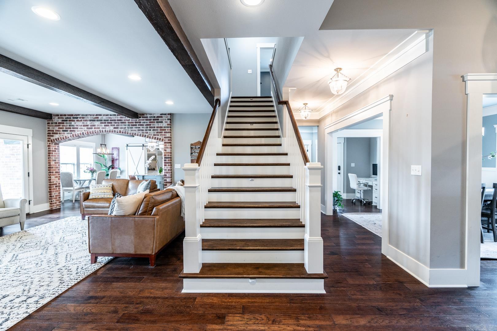 WEATHERSTONE - Residential