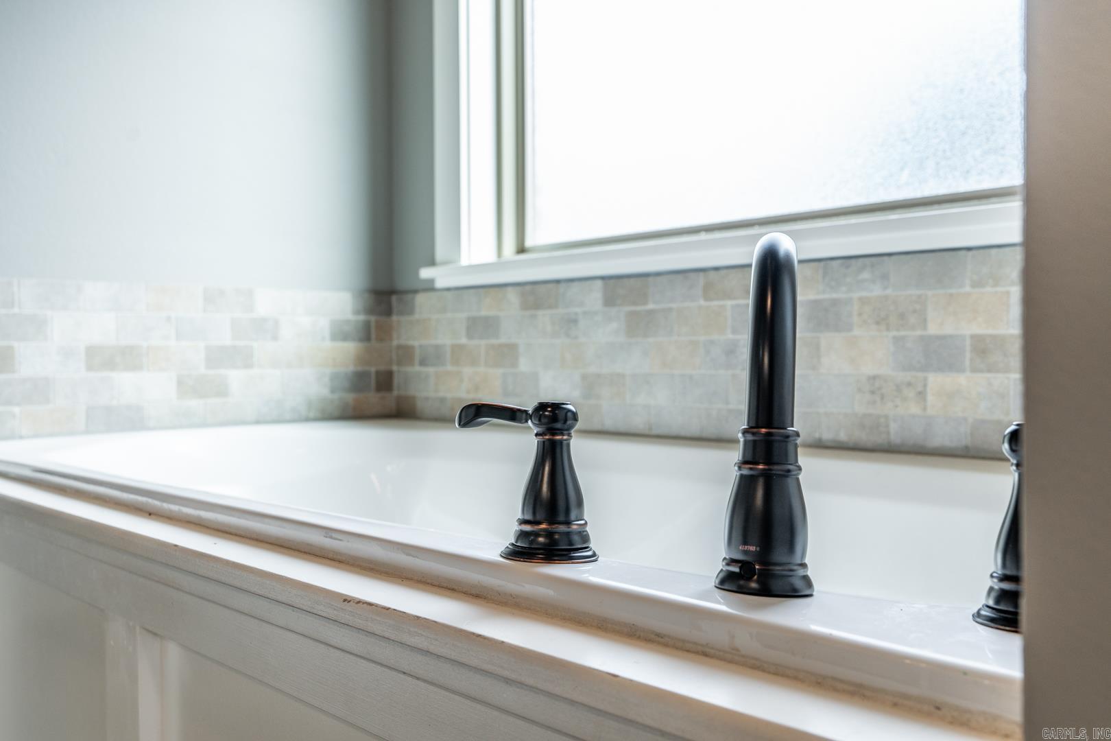 WEATHERSTONE - Residential