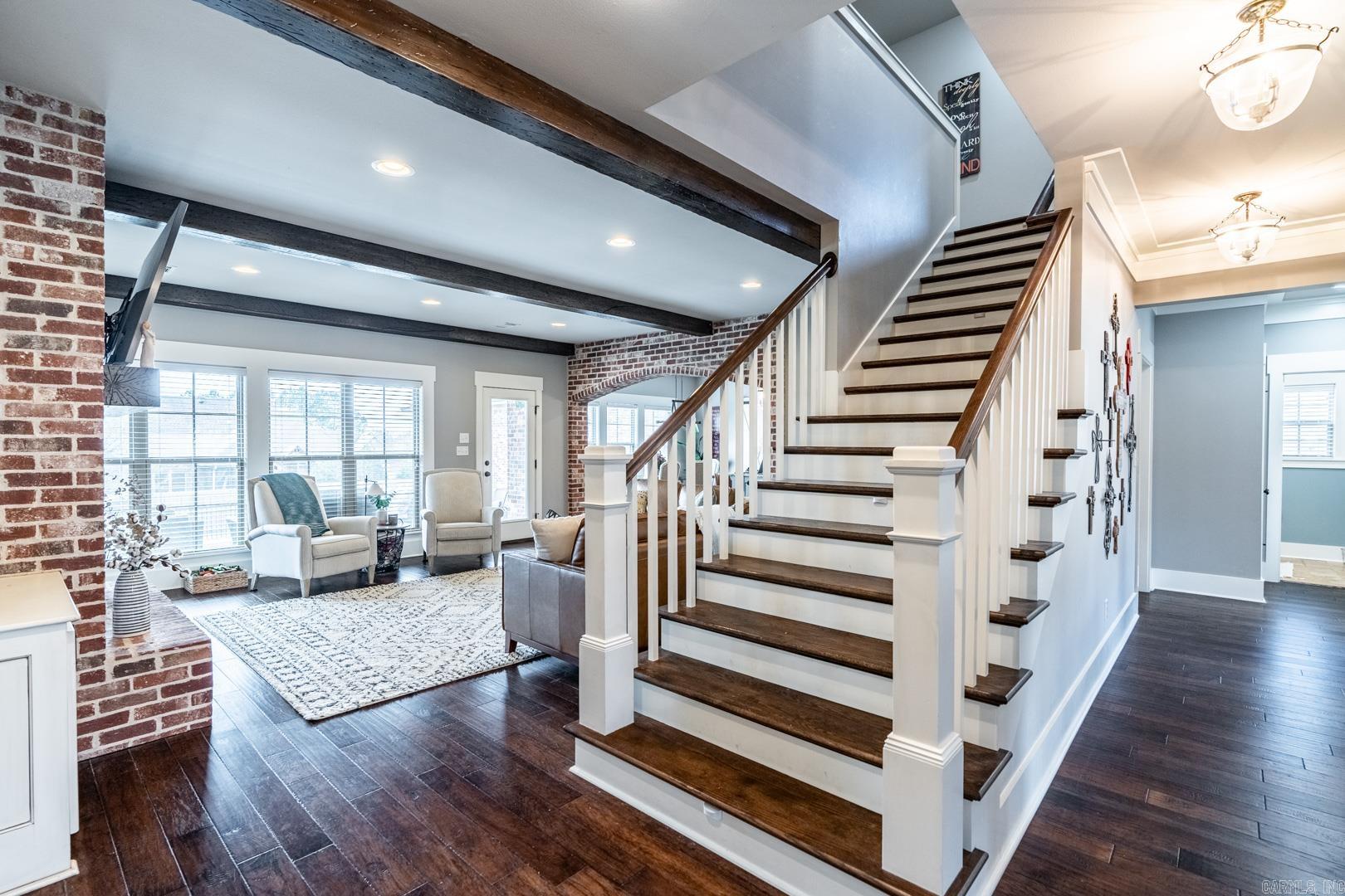 WEATHERSTONE - Residential