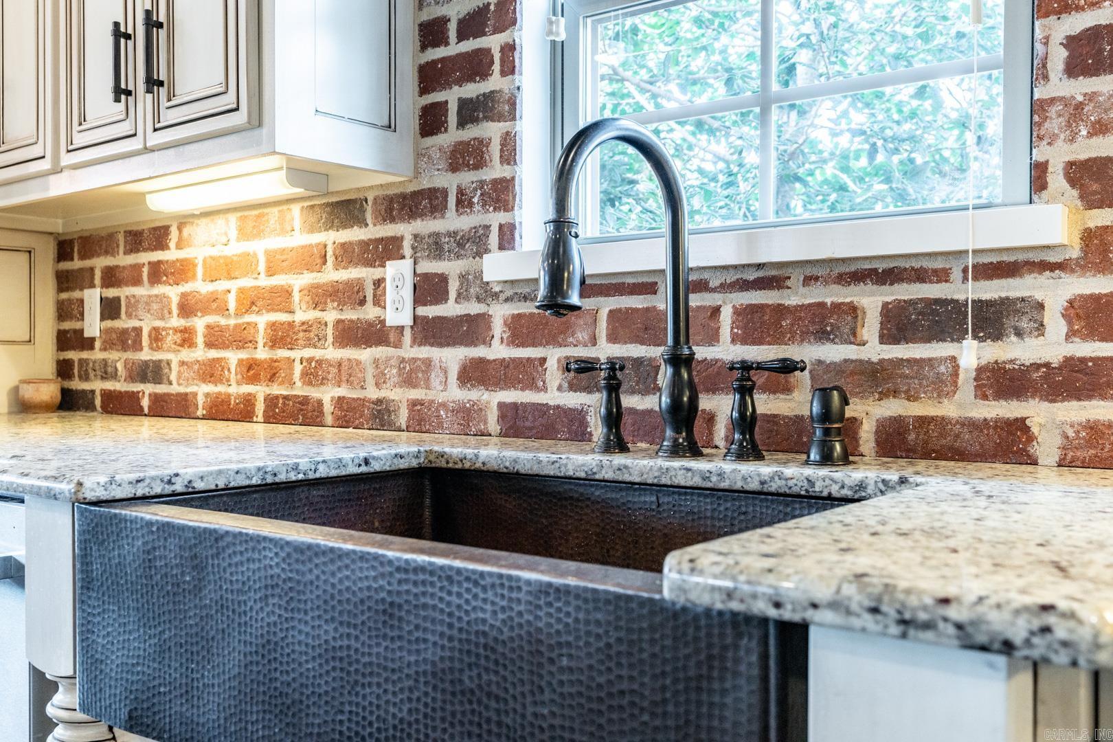 WEATHERSTONE - Residential