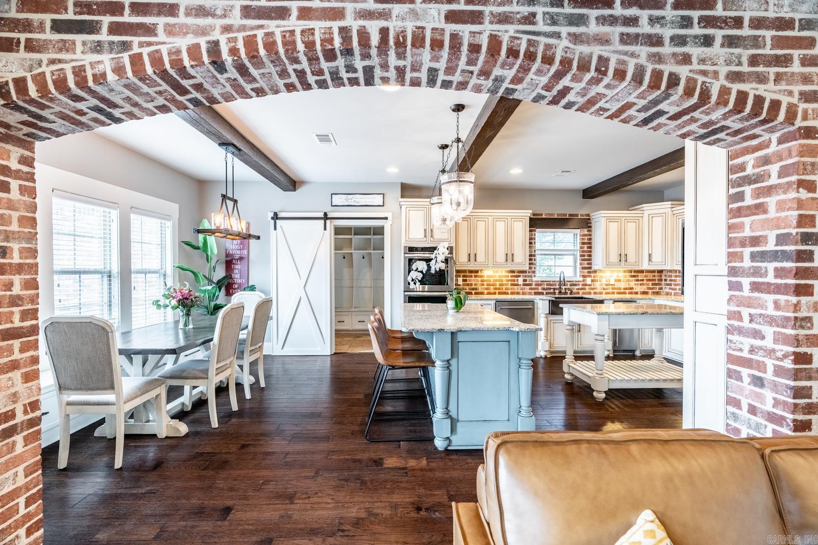 WEATHERSTONE - Residential