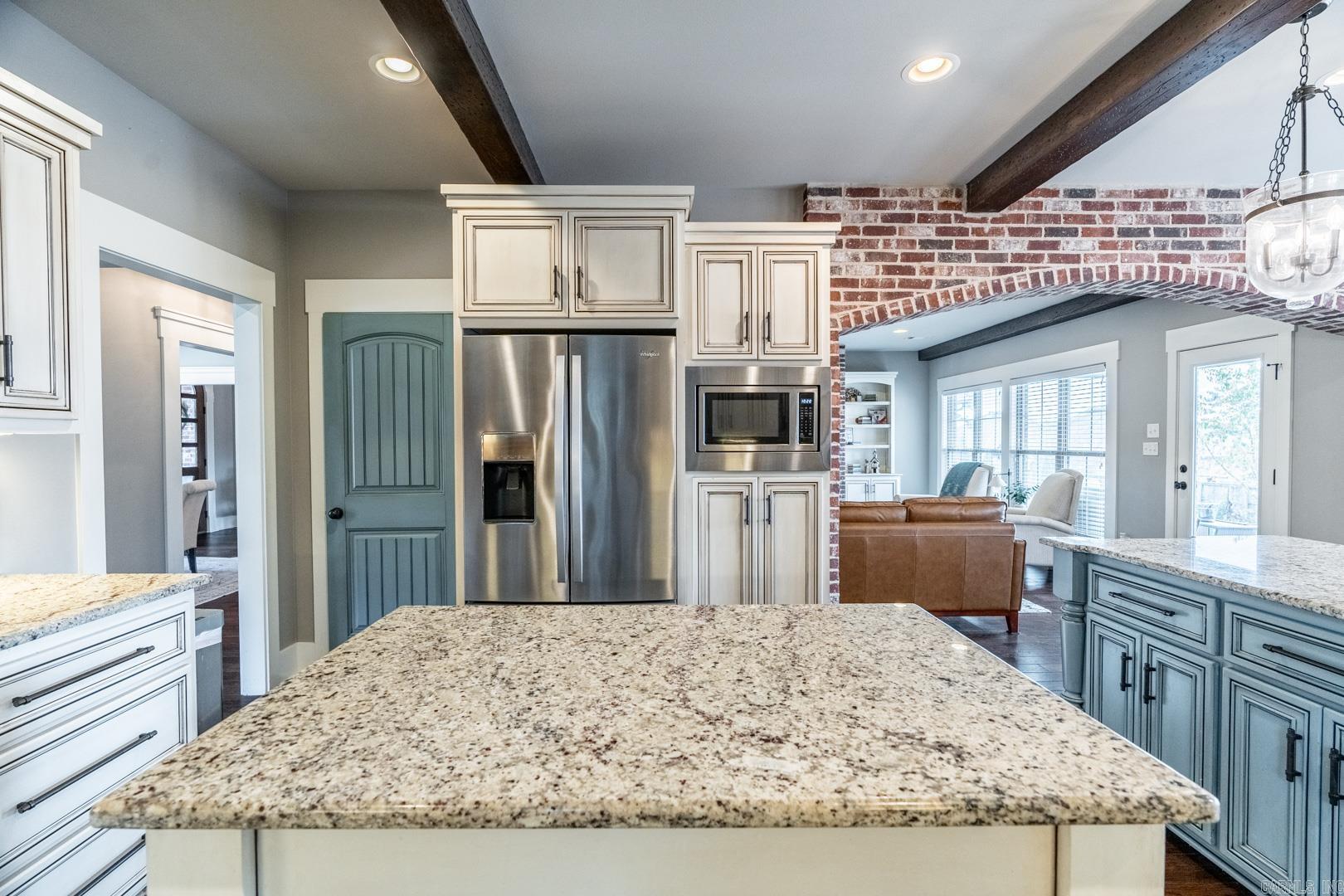 WEATHERSTONE - Residential