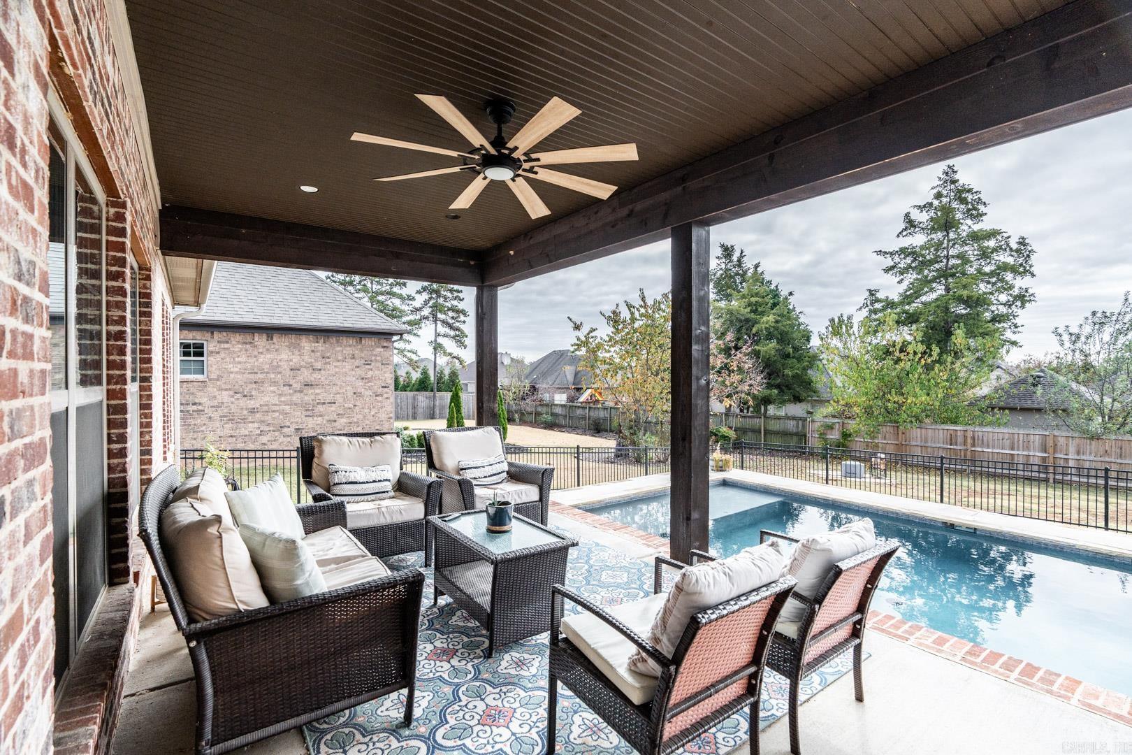 WEATHERSTONE - Residential