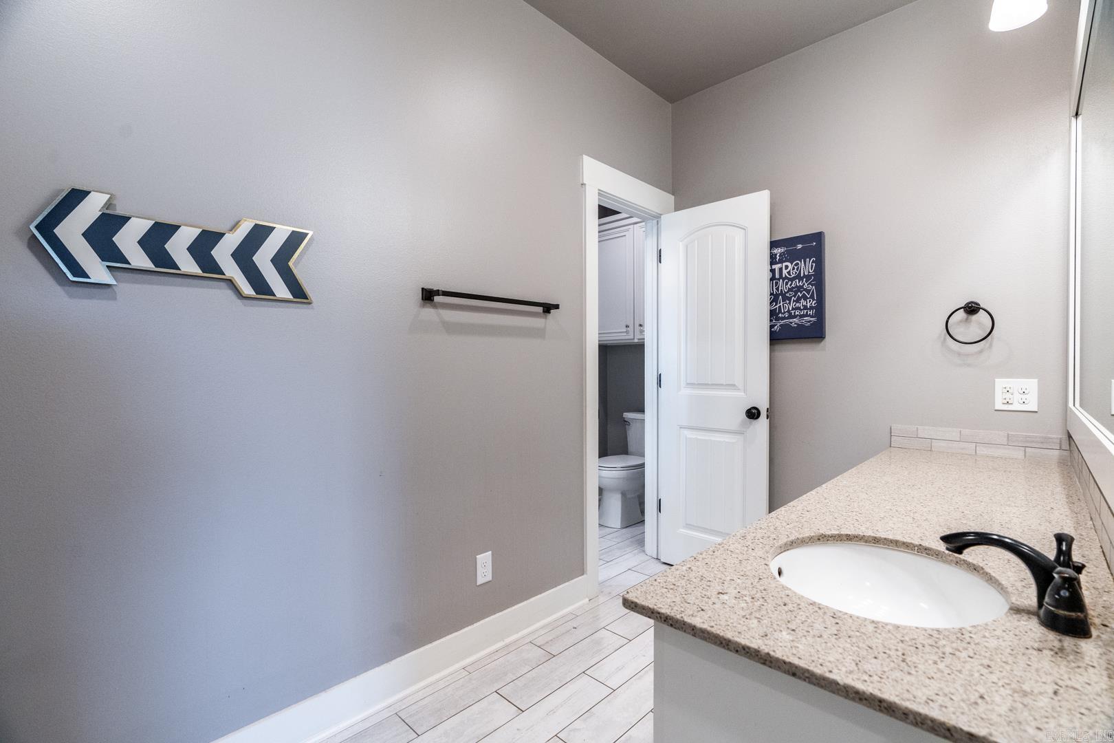 WEATHERSTONE - Residential