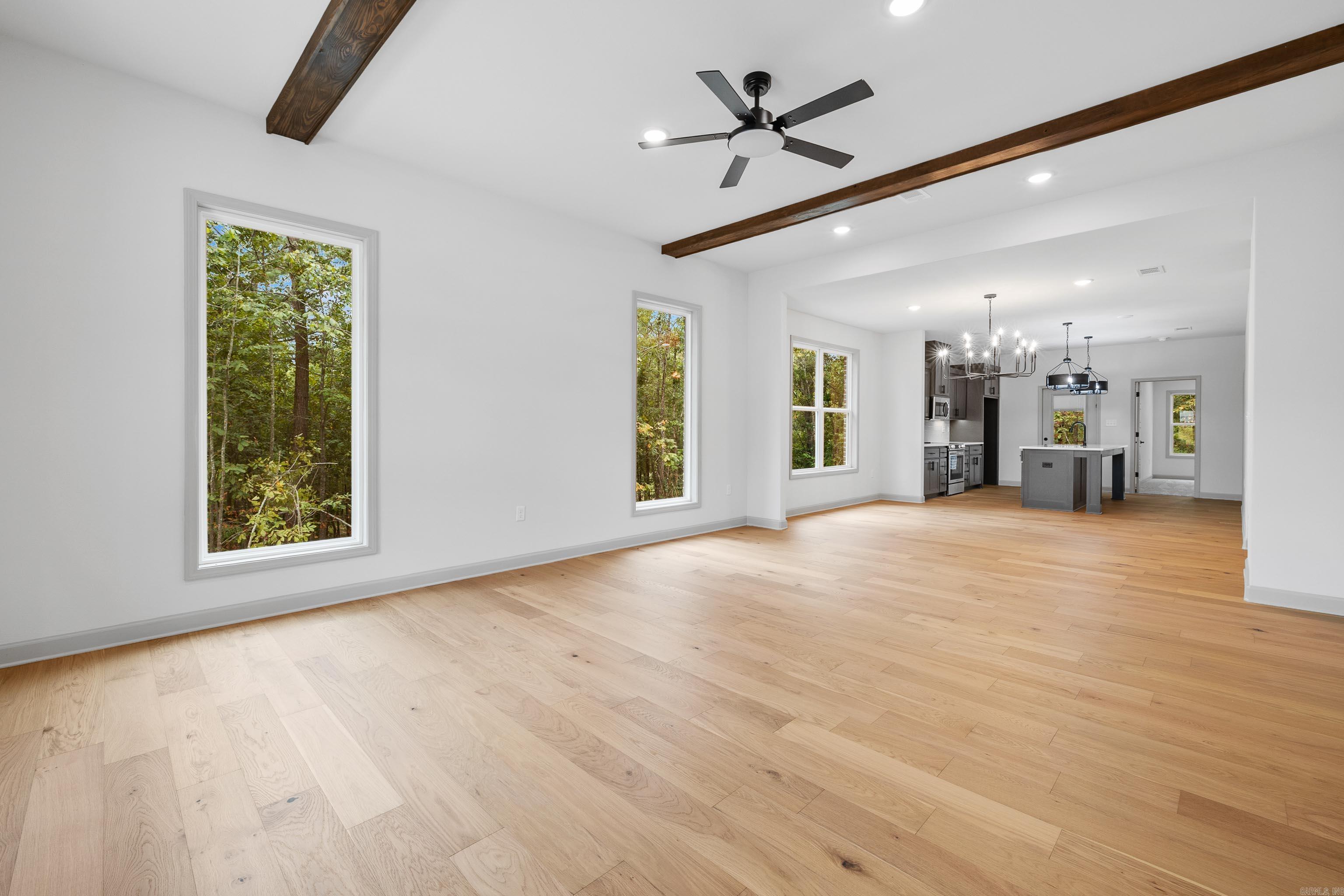 PINEWOOD ESTATES - Residential