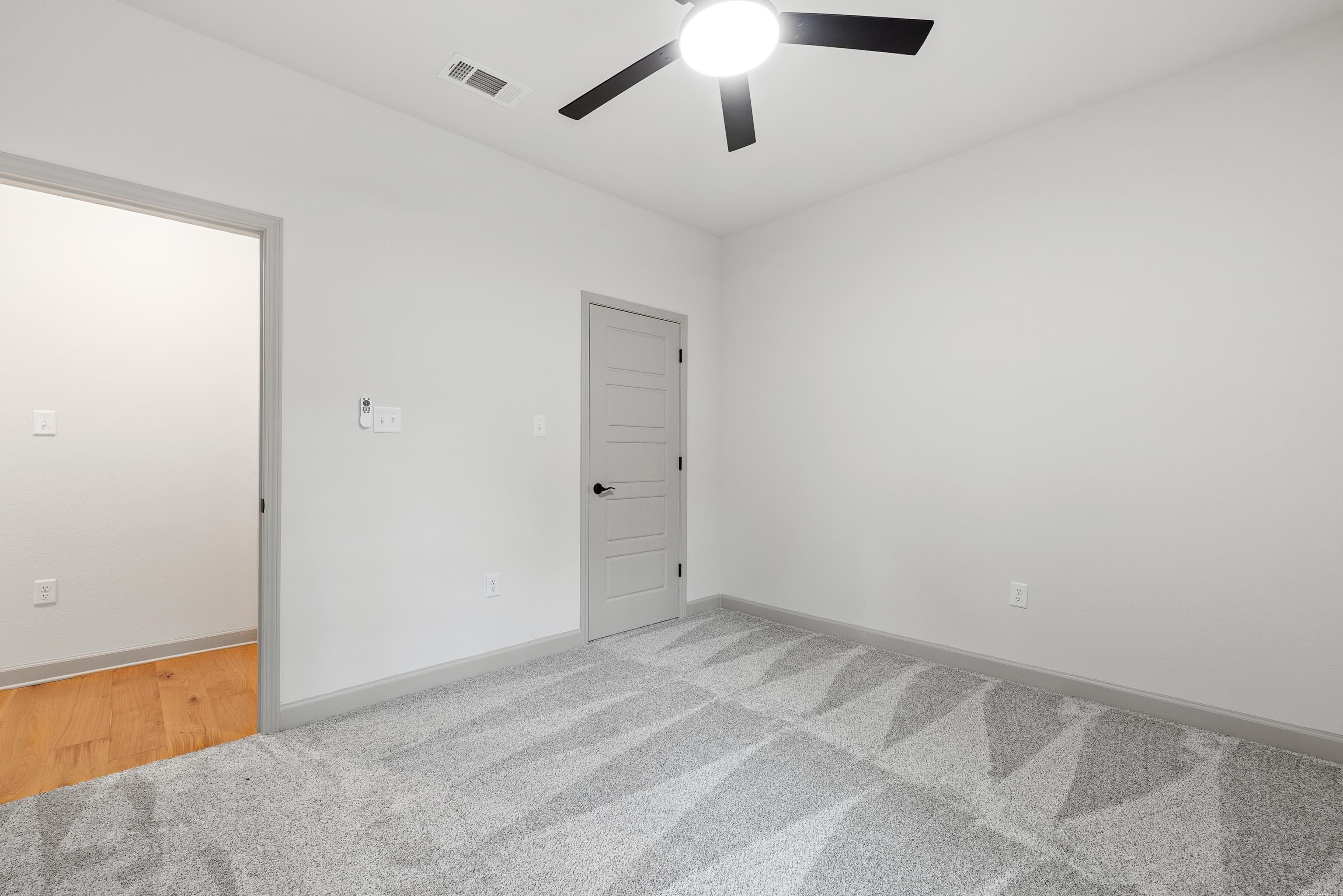 PINEWOOD ESTATES - Residential