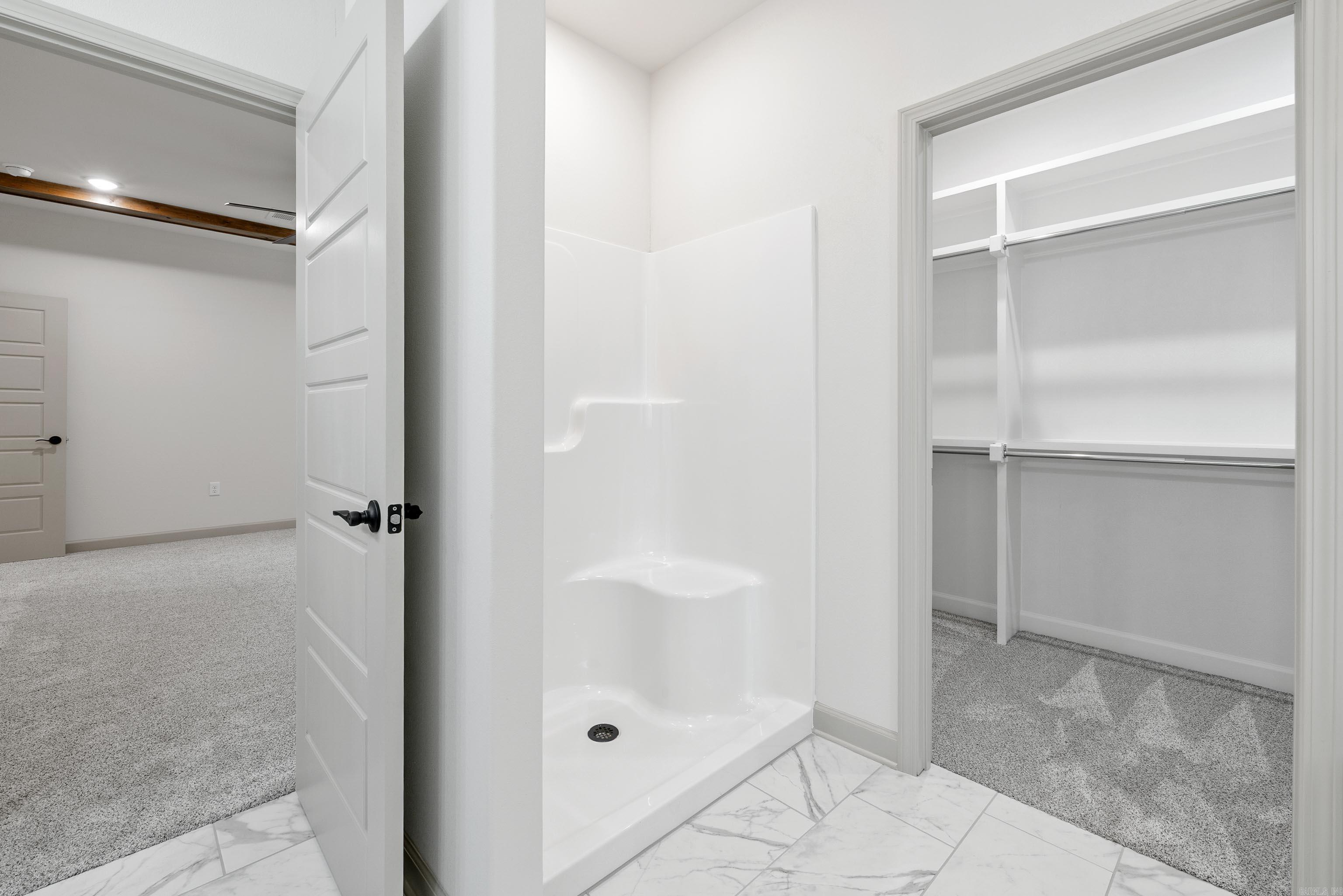 PINEWOOD ESTATES - Residential