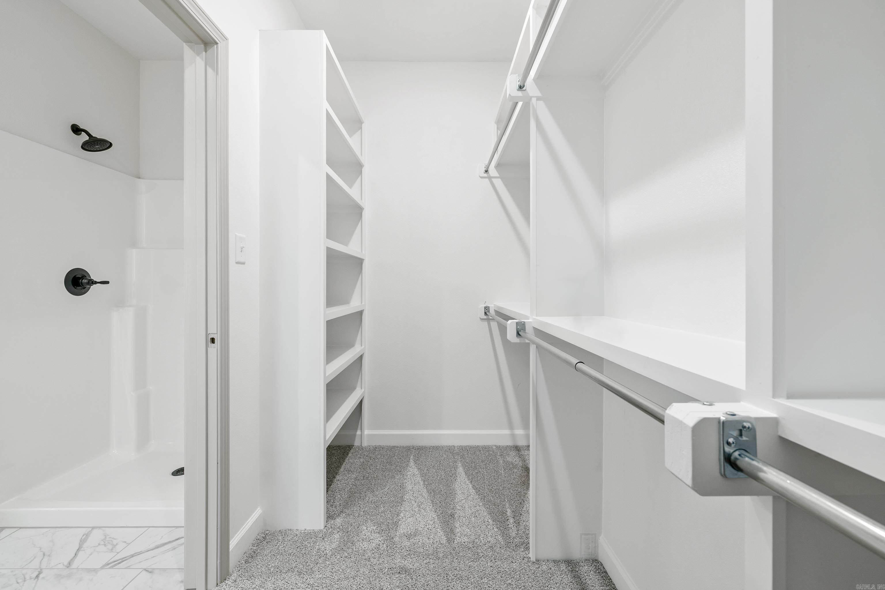 PINEWOOD ESTATES - Residential