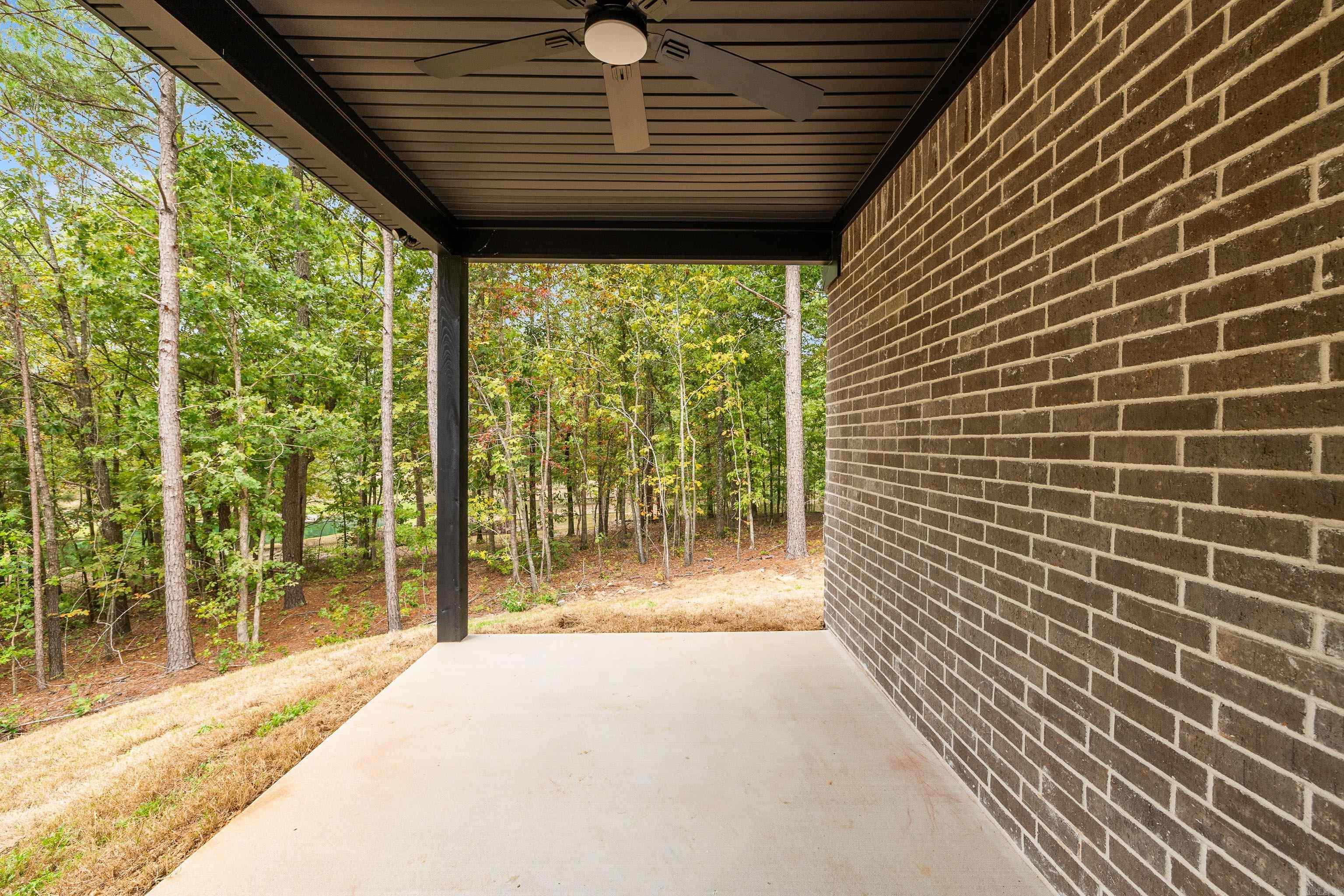 PINEWOOD ESTATES - Residential