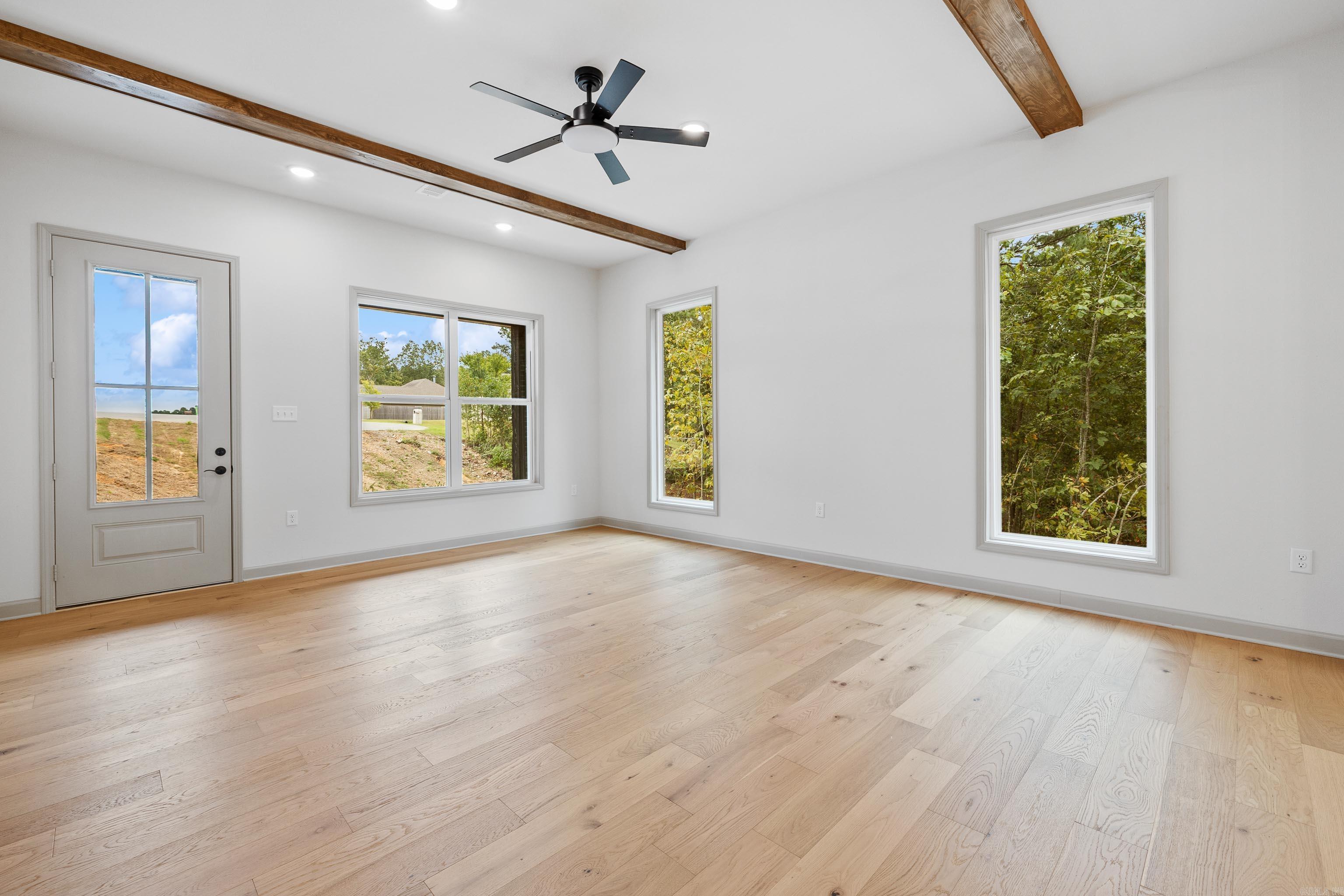 PINEWOOD ESTATES - Residential