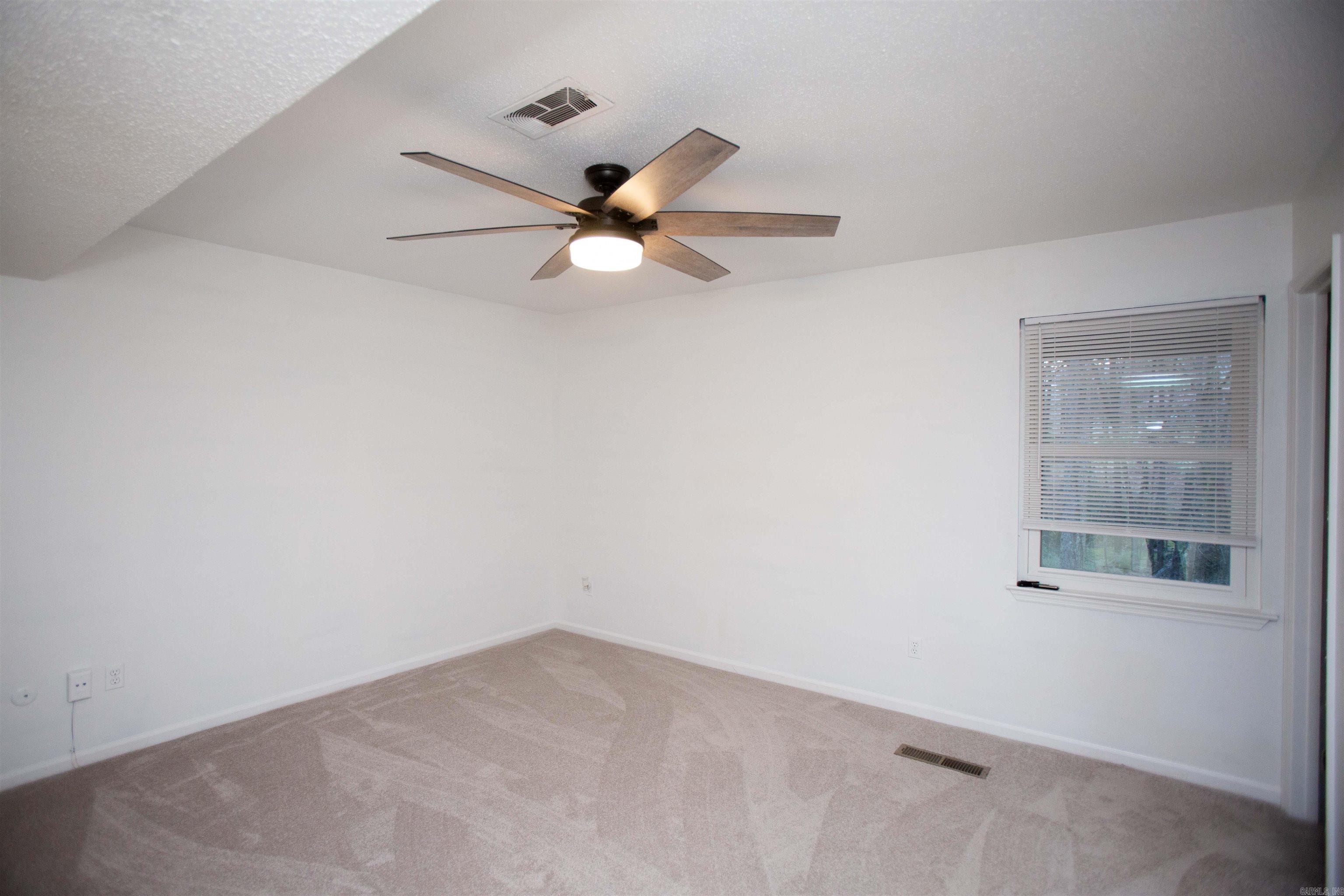 Leawood Manor - Residential Lease