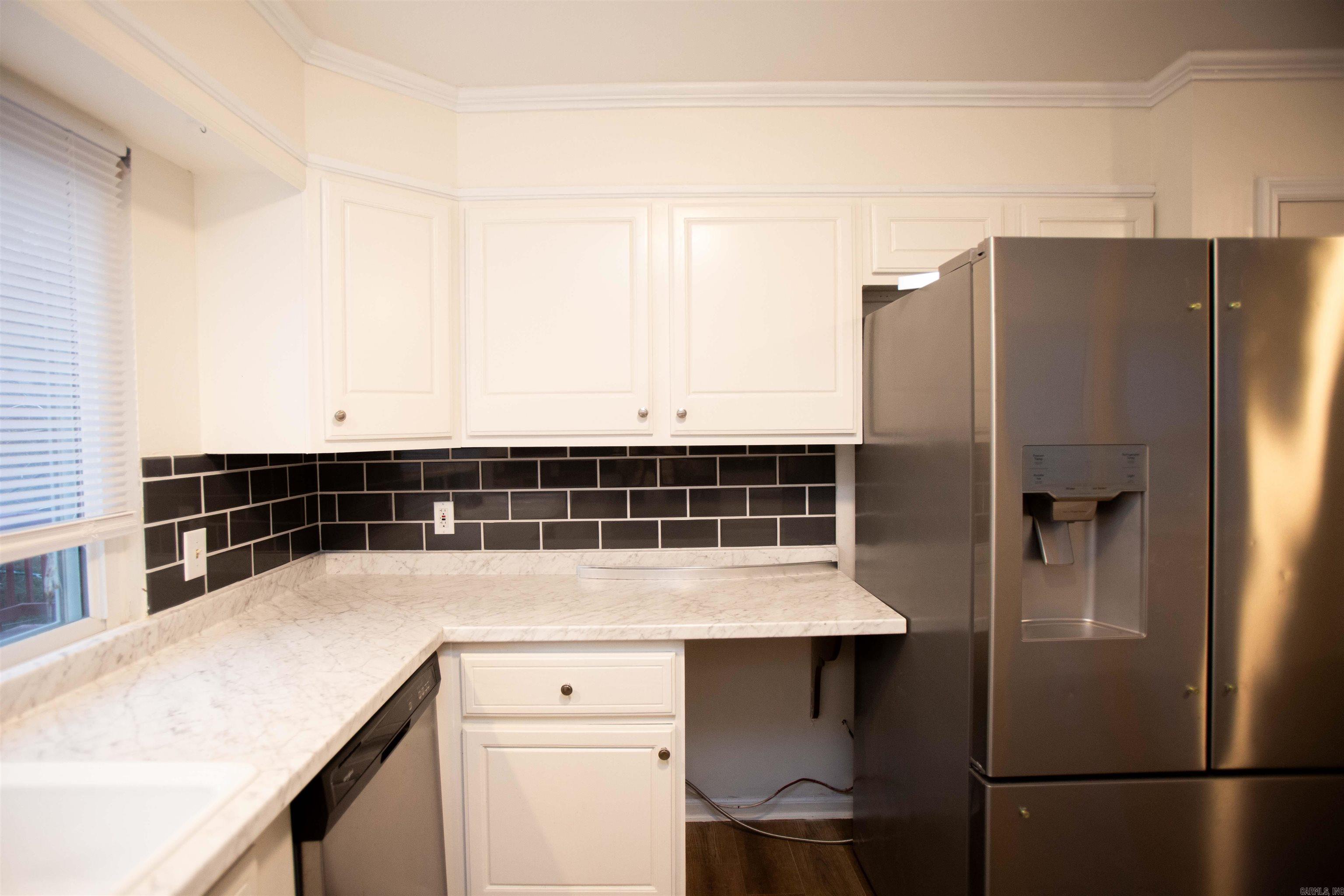 Leawood Manor - Residential Lease