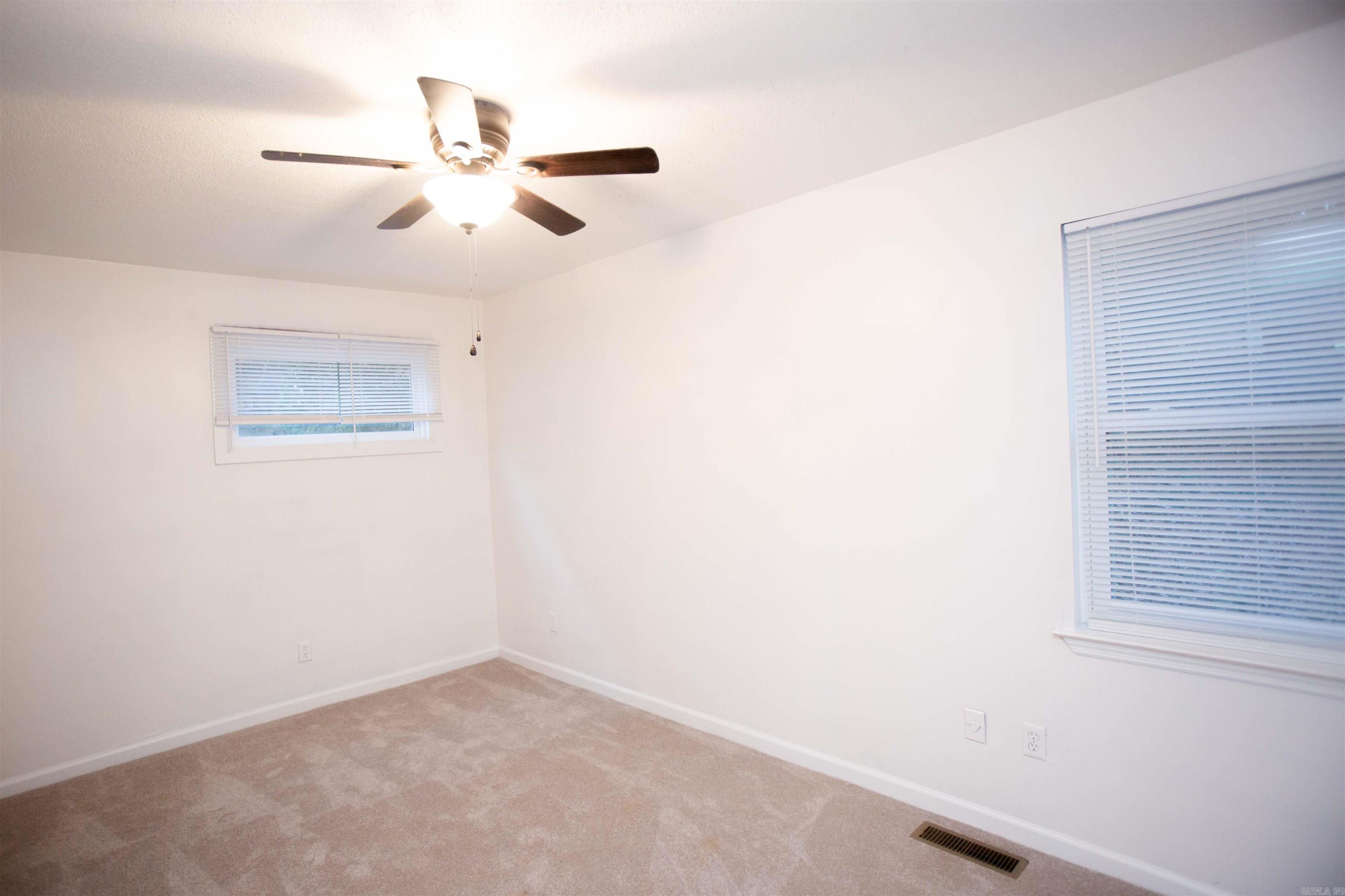 Leawood Manor - Residential Lease