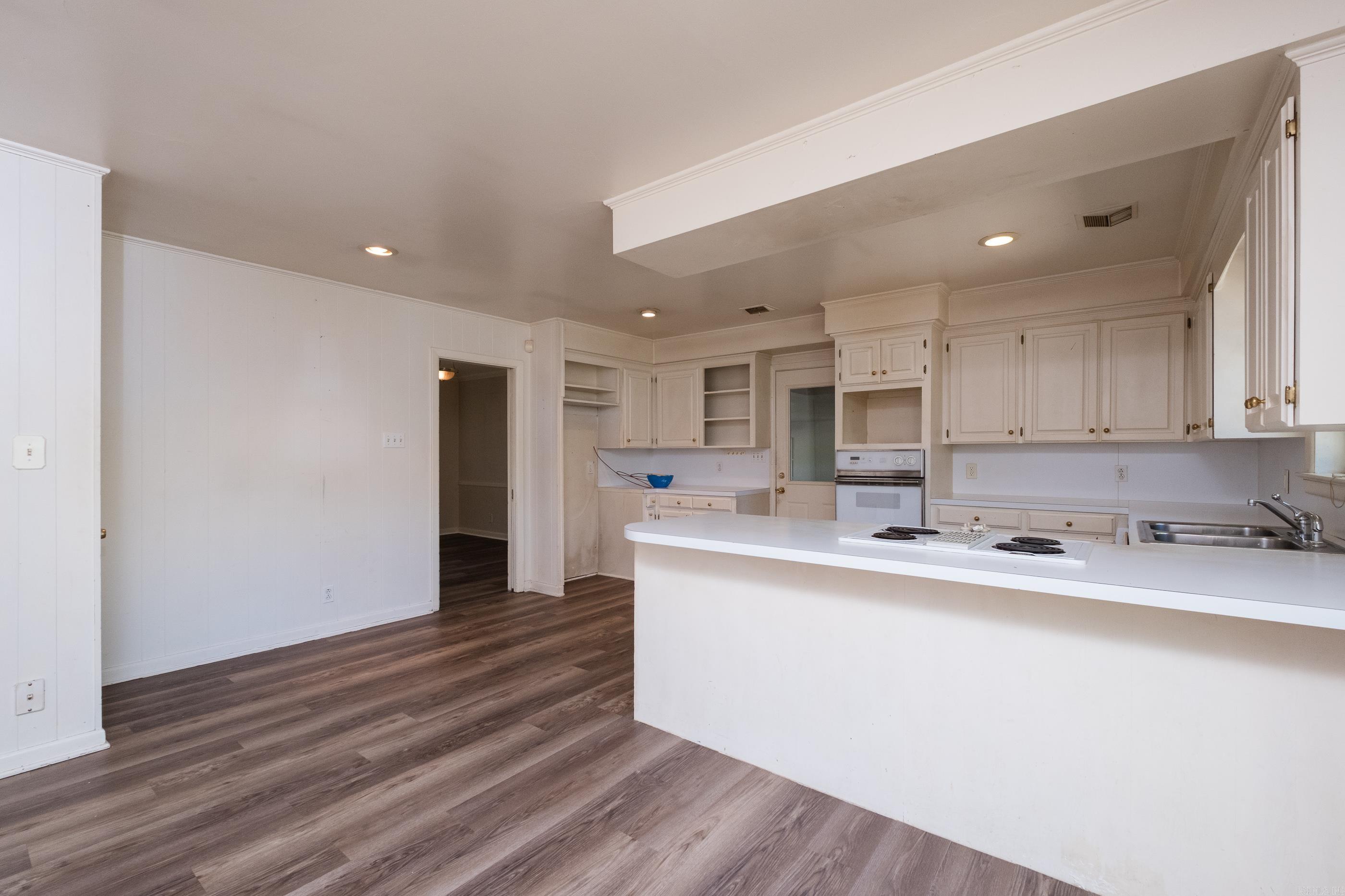 PLAZA HEIGHTS - Residential