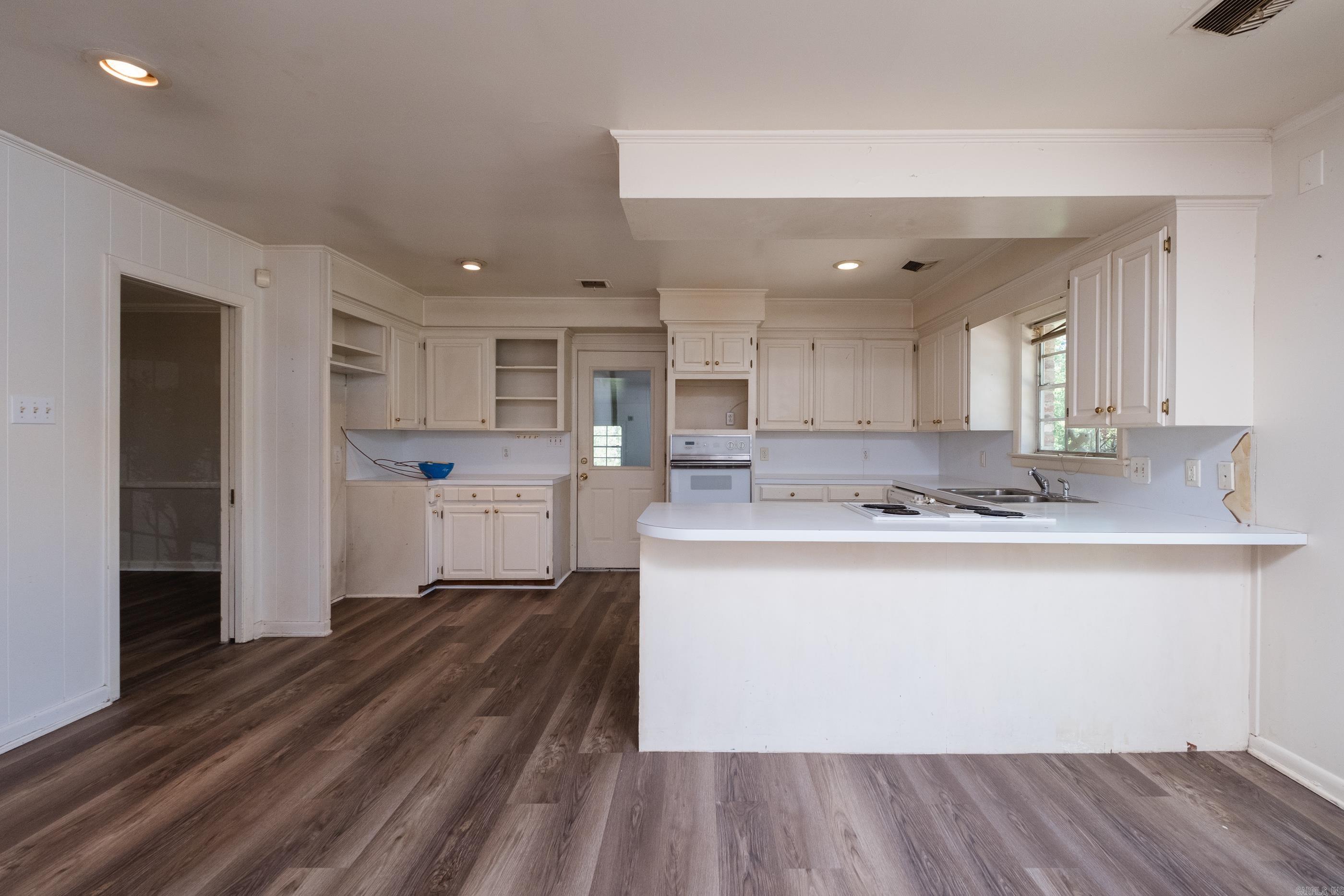 PLAZA HEIGHTS - Residential