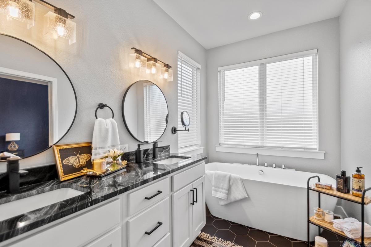 WILDWOOD GARDENS - Residential