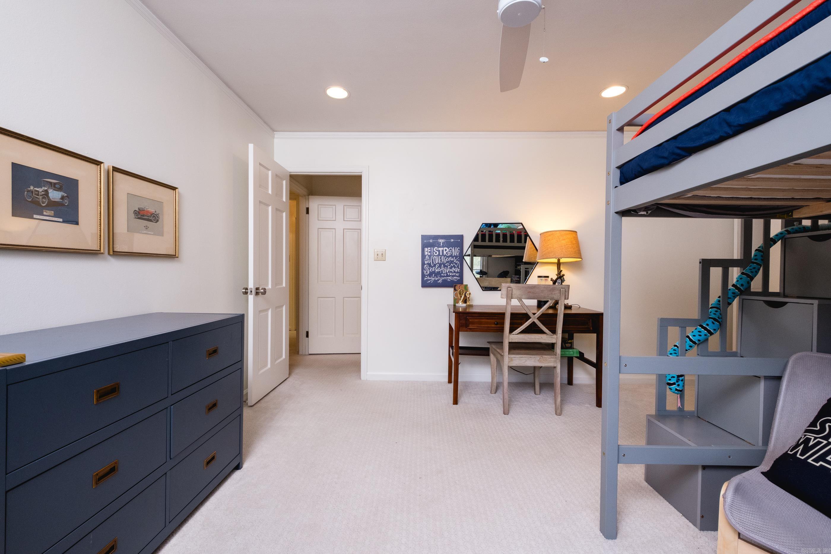 PLEASANT VALLEY - Residential