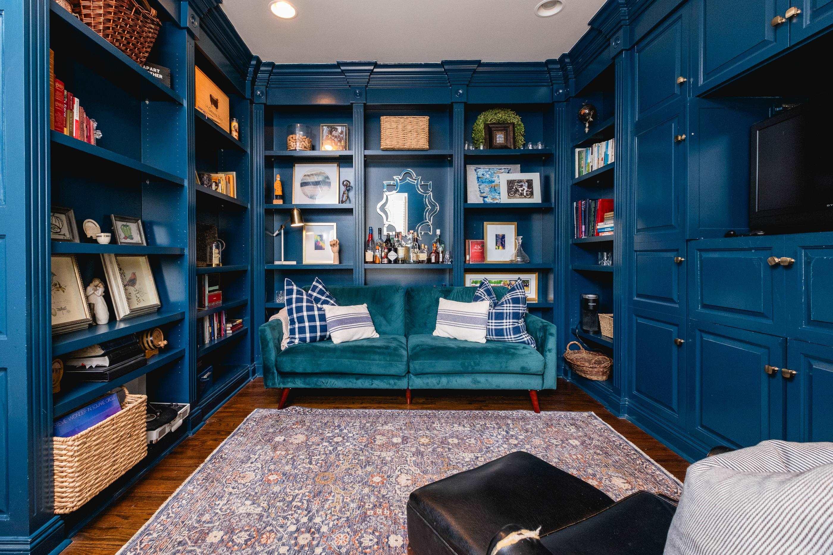 PLEASANT VALLEY - Residential