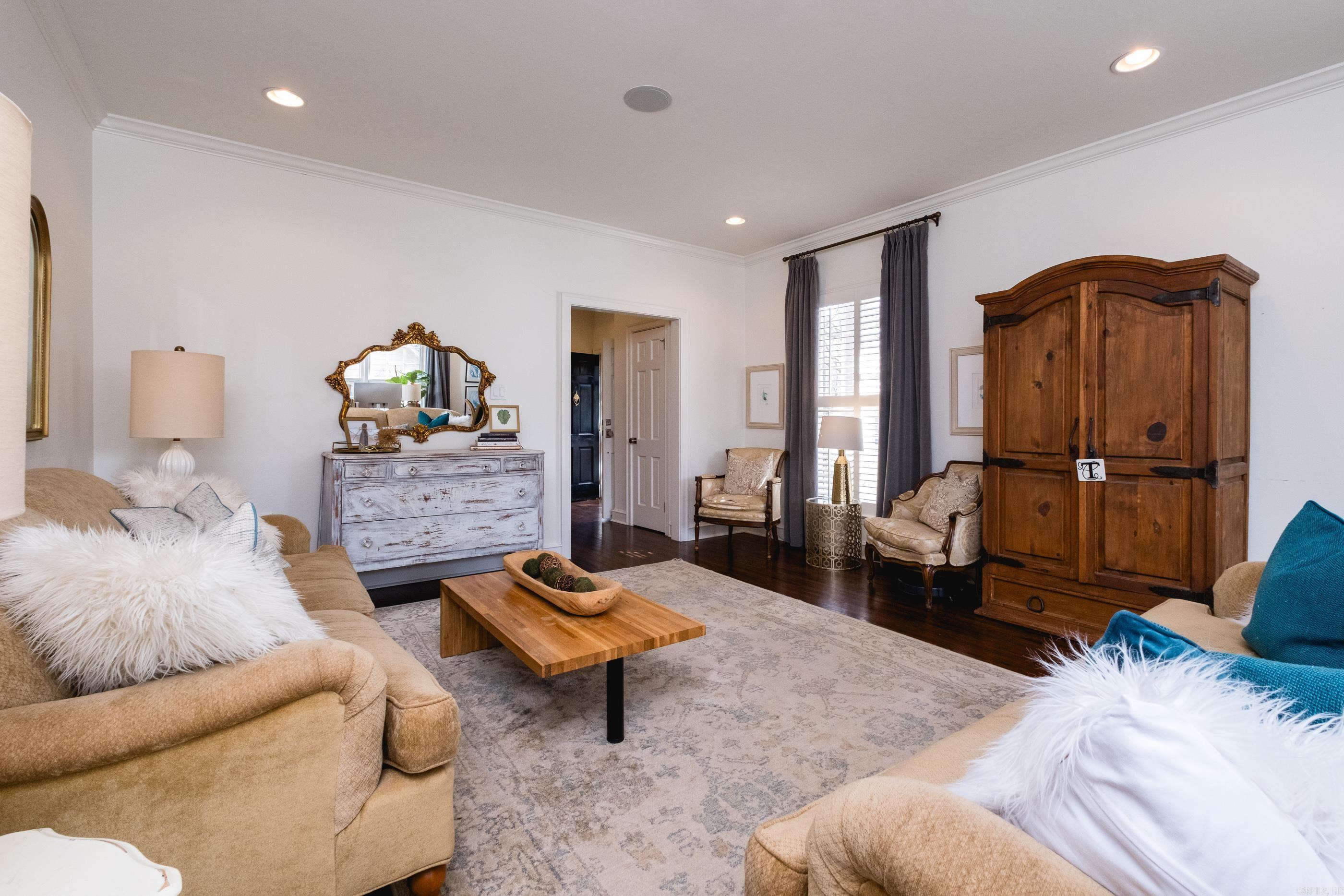 PLEASANT VALLEY - Residential