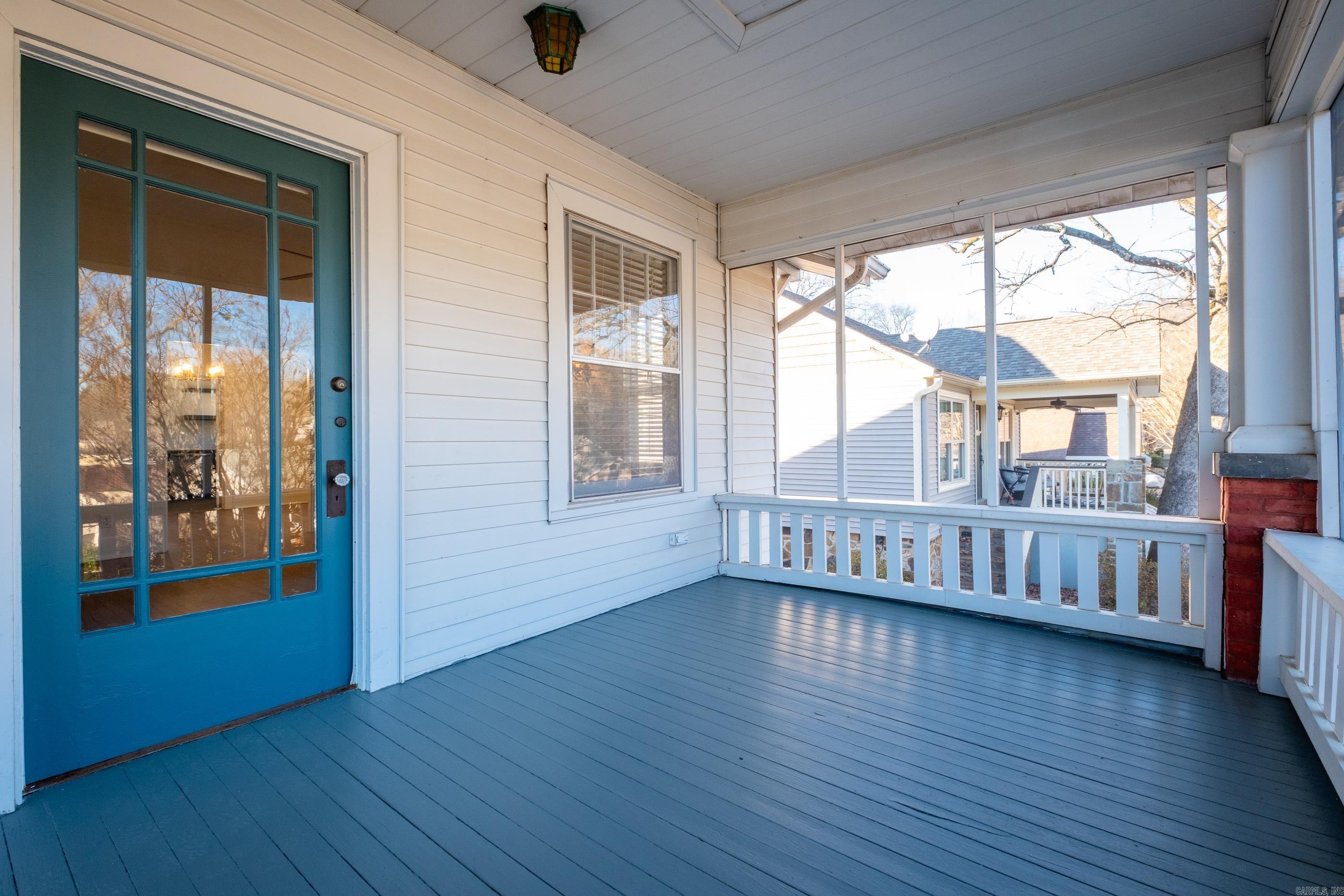 AUTEN & MOSS - Residential