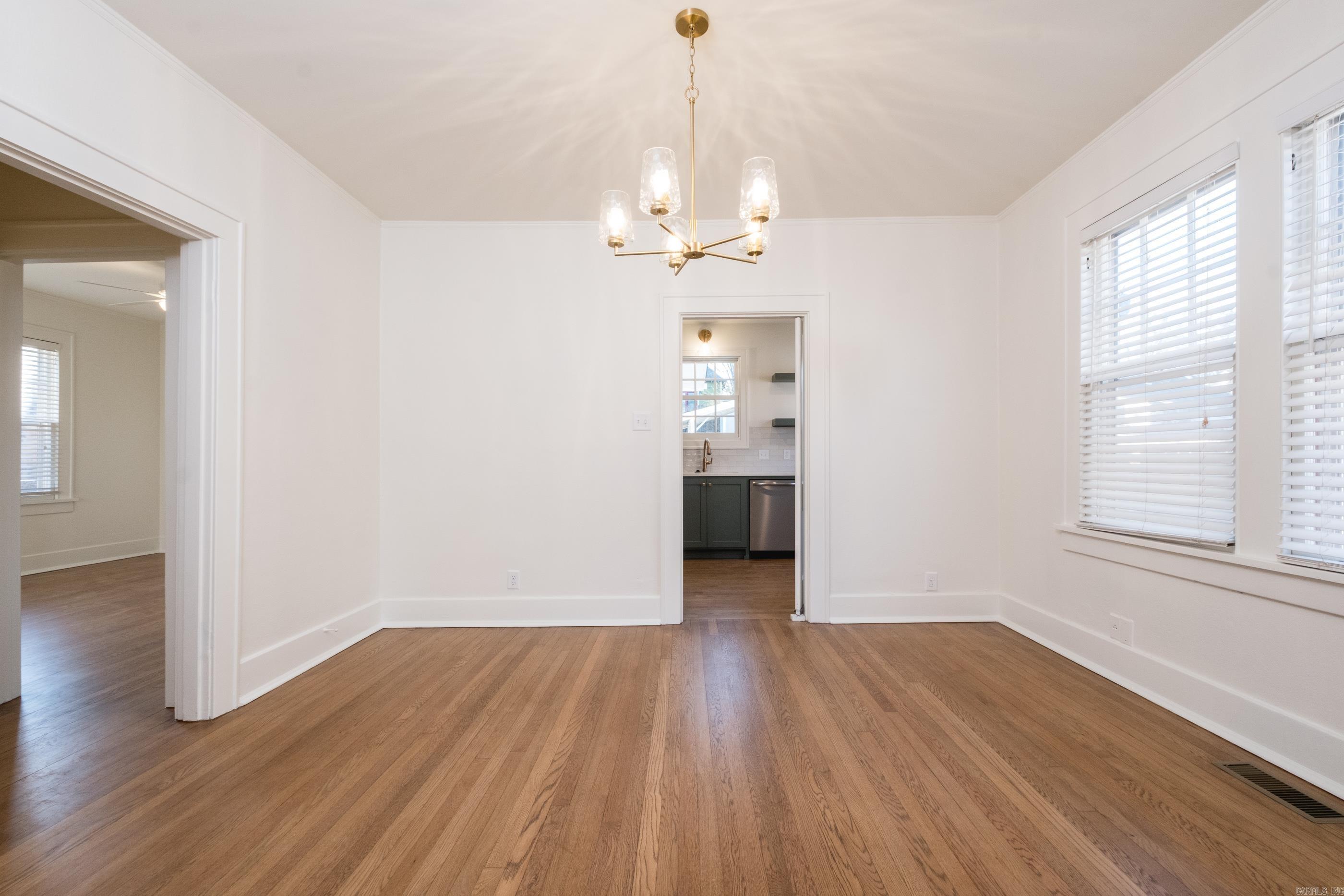 AUTEN & MOSS - Residential