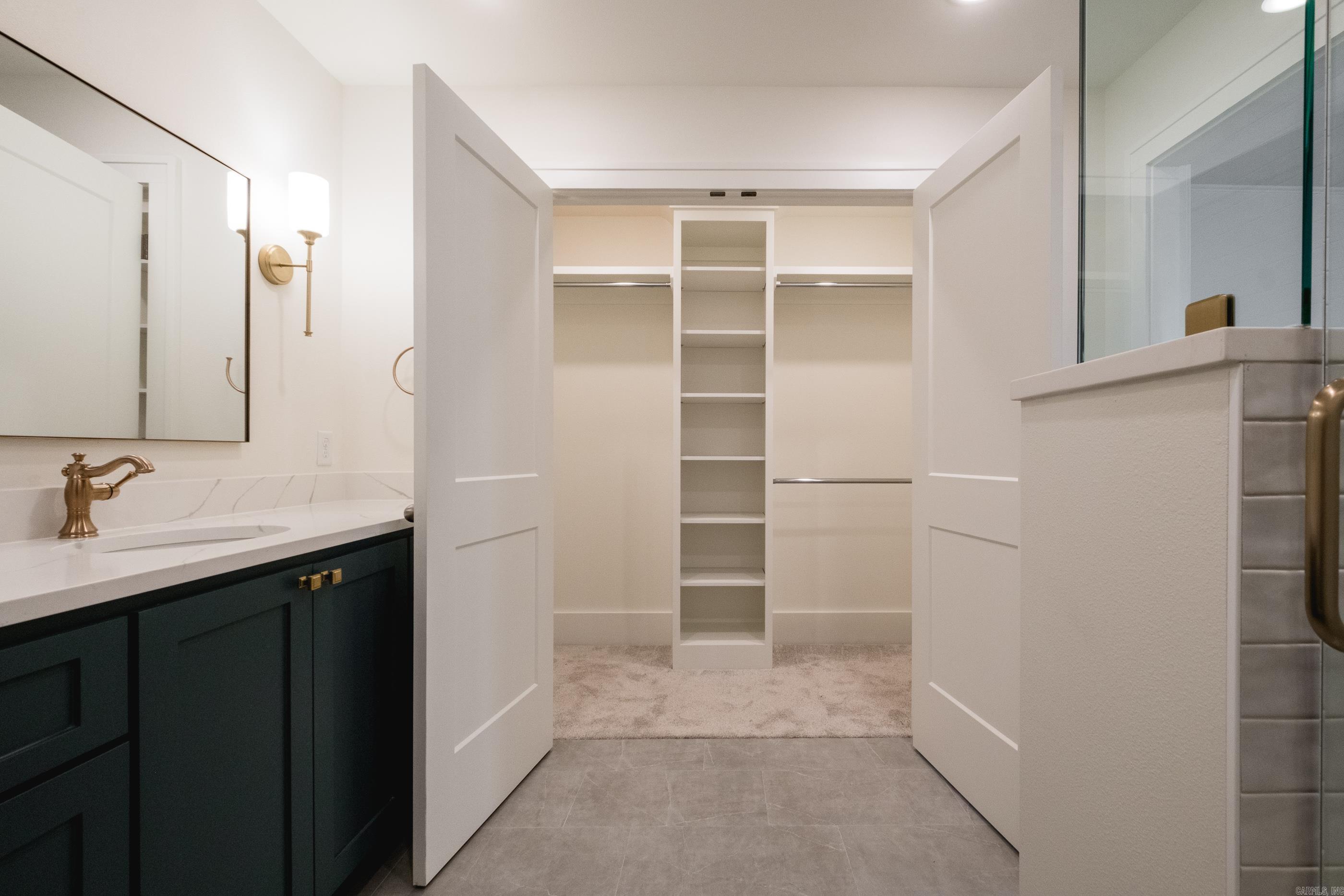 AUTEN & MOSS - Residential