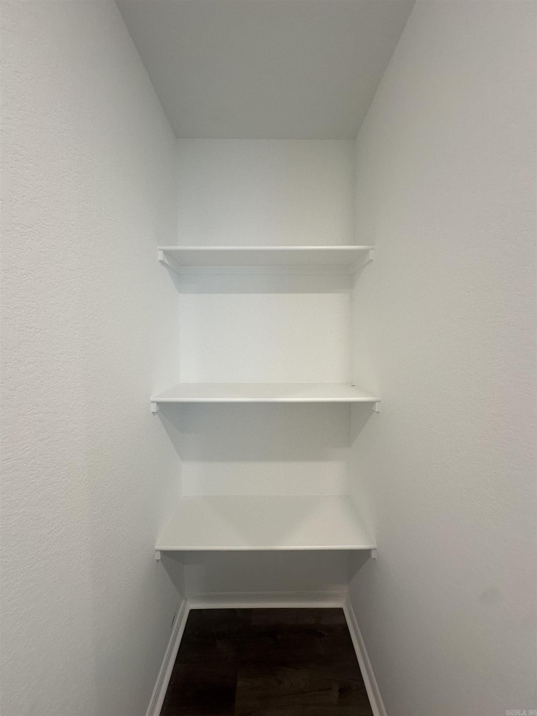 DEERFIELD ESTATES - Residential